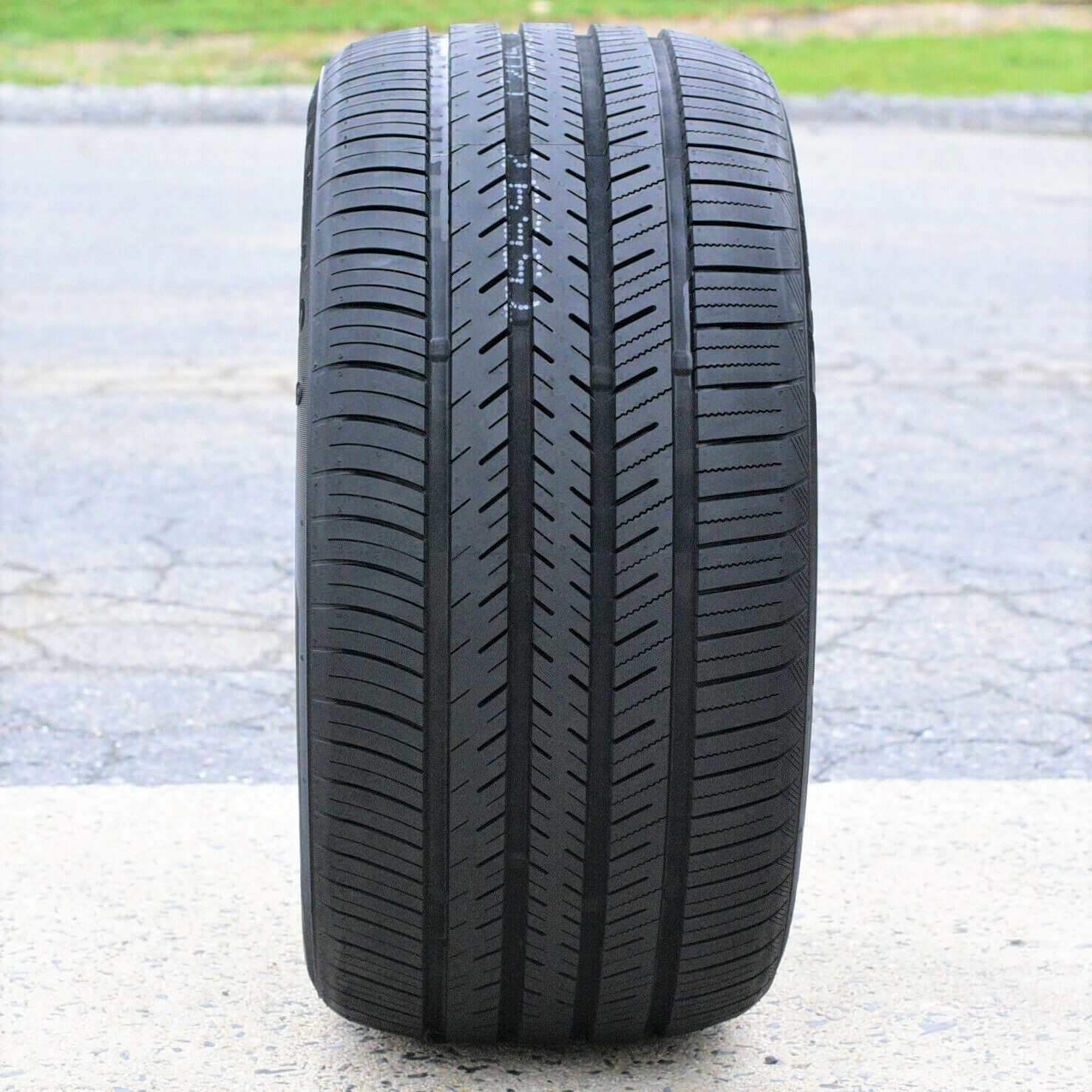 4 New Atlas Force UHP 2x 245/40R18 97Y 2x 275/35R18 95Y Performance Tires