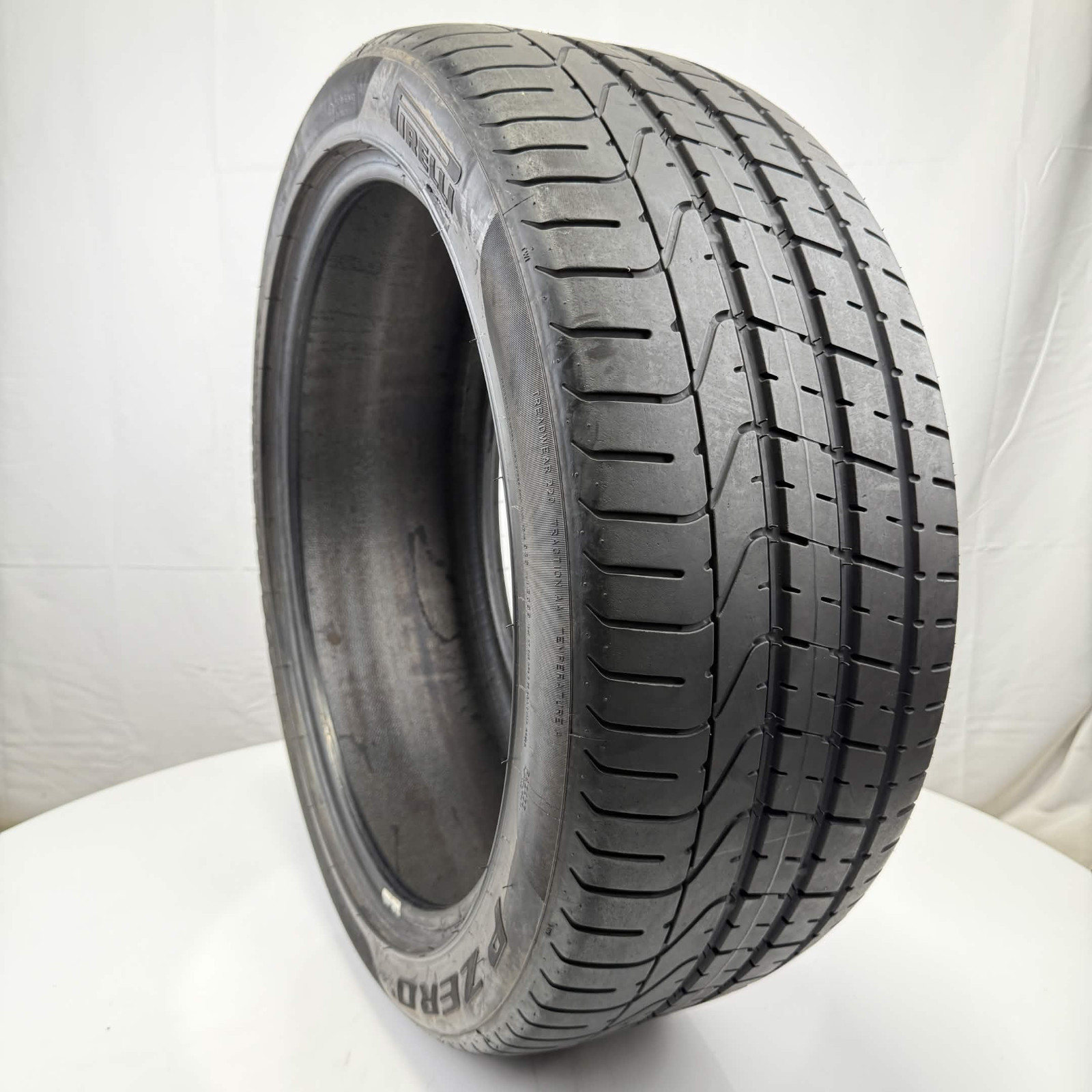 Used 265/40ZR21 Pirelli P Zero B 105Y 7.5/32 (DOT 22)