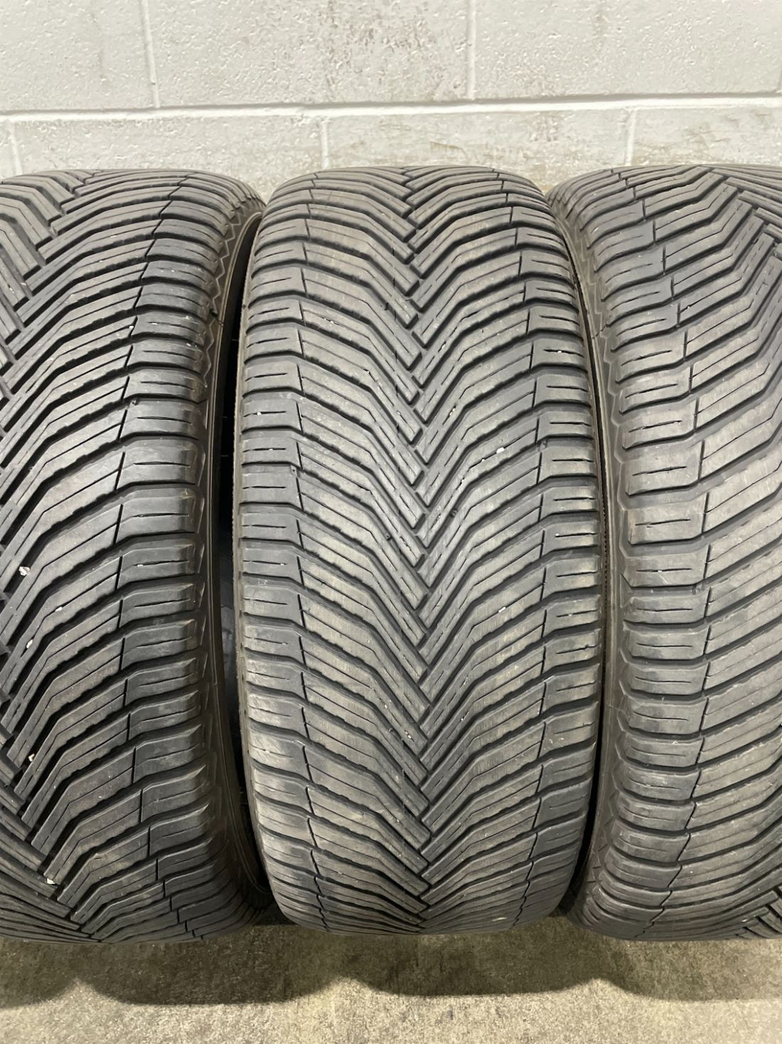 4x P245/50R20 Michelin Cross Climate2 A/W 8/32 102 V Used Tires 2455020