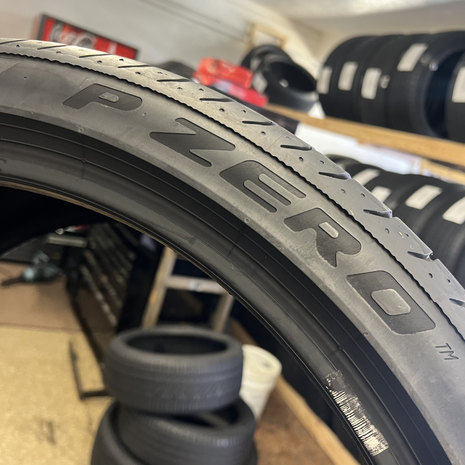 1 LikeNEW Tire Pirelli P Zero PZ4 NO 315/30/22 315/30ZR22 3153022 107Y NO Patch