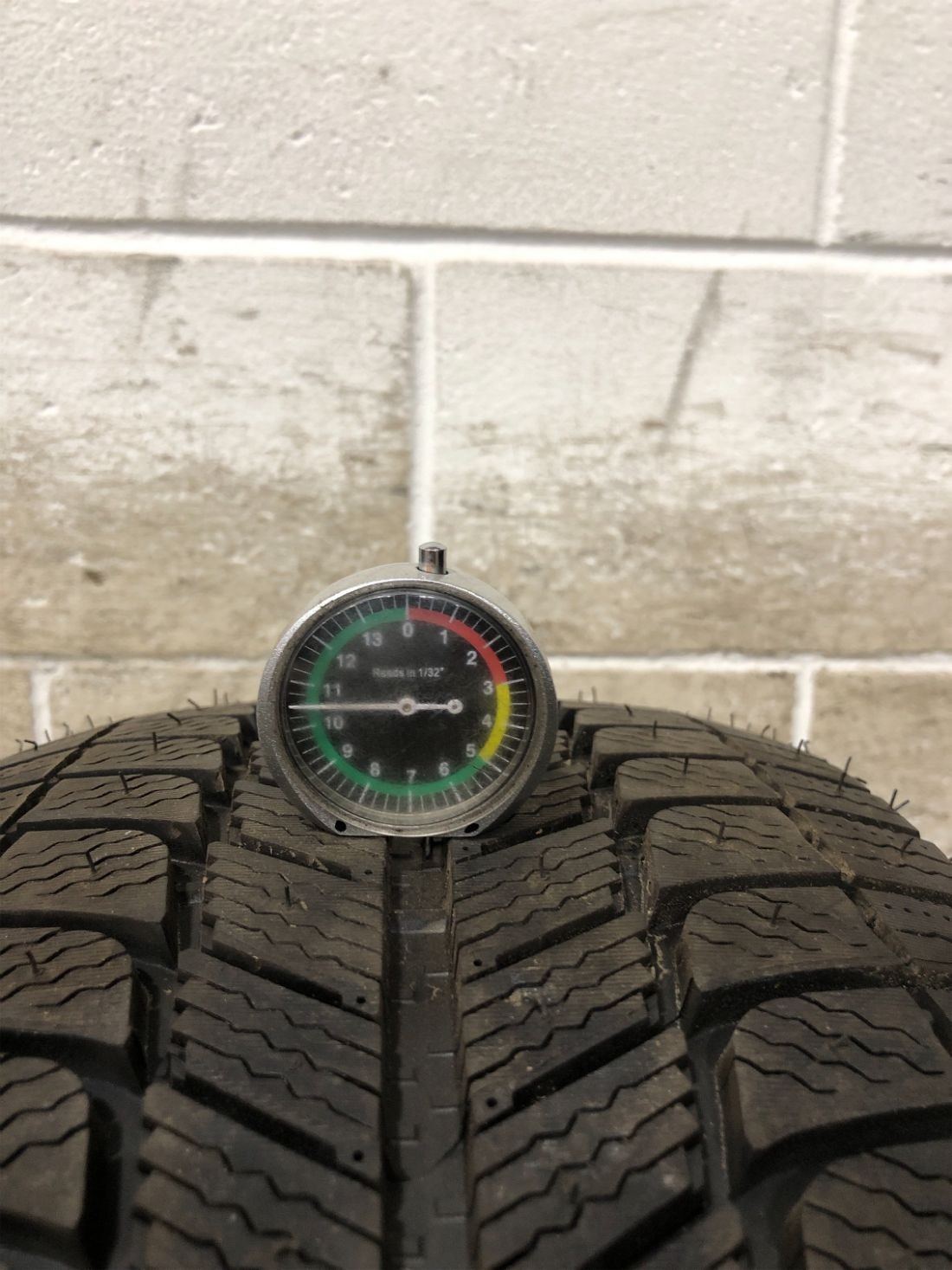 2x P245/45R18 Michelin X-Ice XI 3 9-10/32 100 H Used Tires 2454518