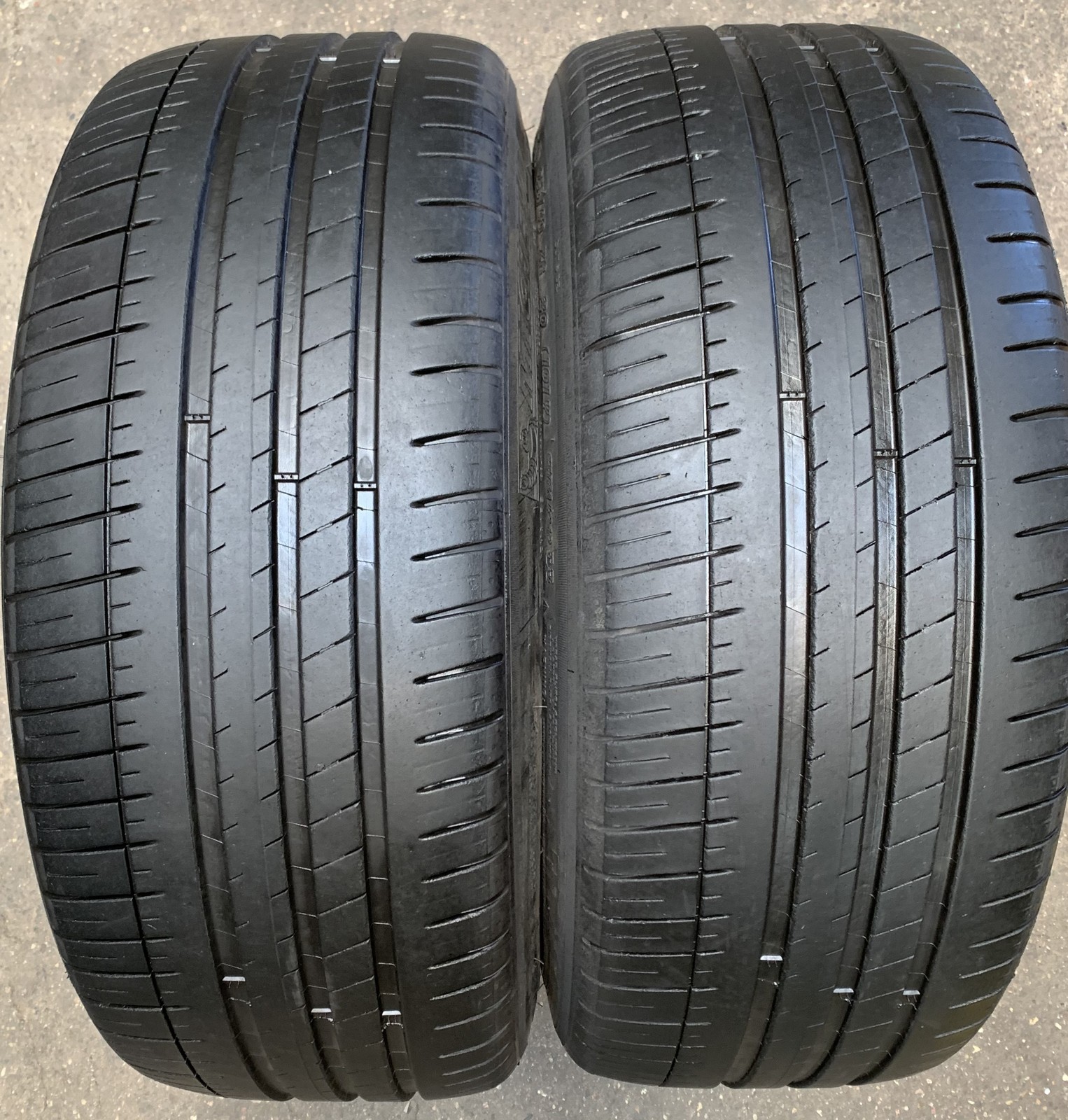 2 Summer Tires Michelin Pilot Sport 3 MO 255/40 R20 101Y RA231