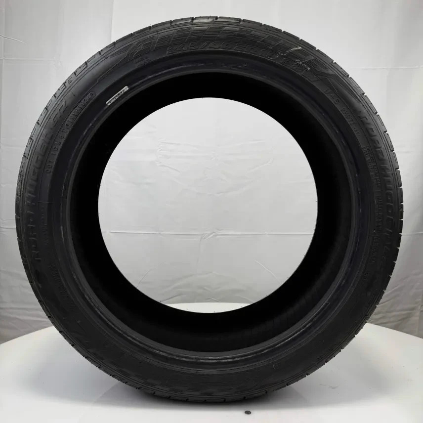 Used 245/40ZR19 Road Hugger GTZ 98W 7.5/32 (DOT 24)