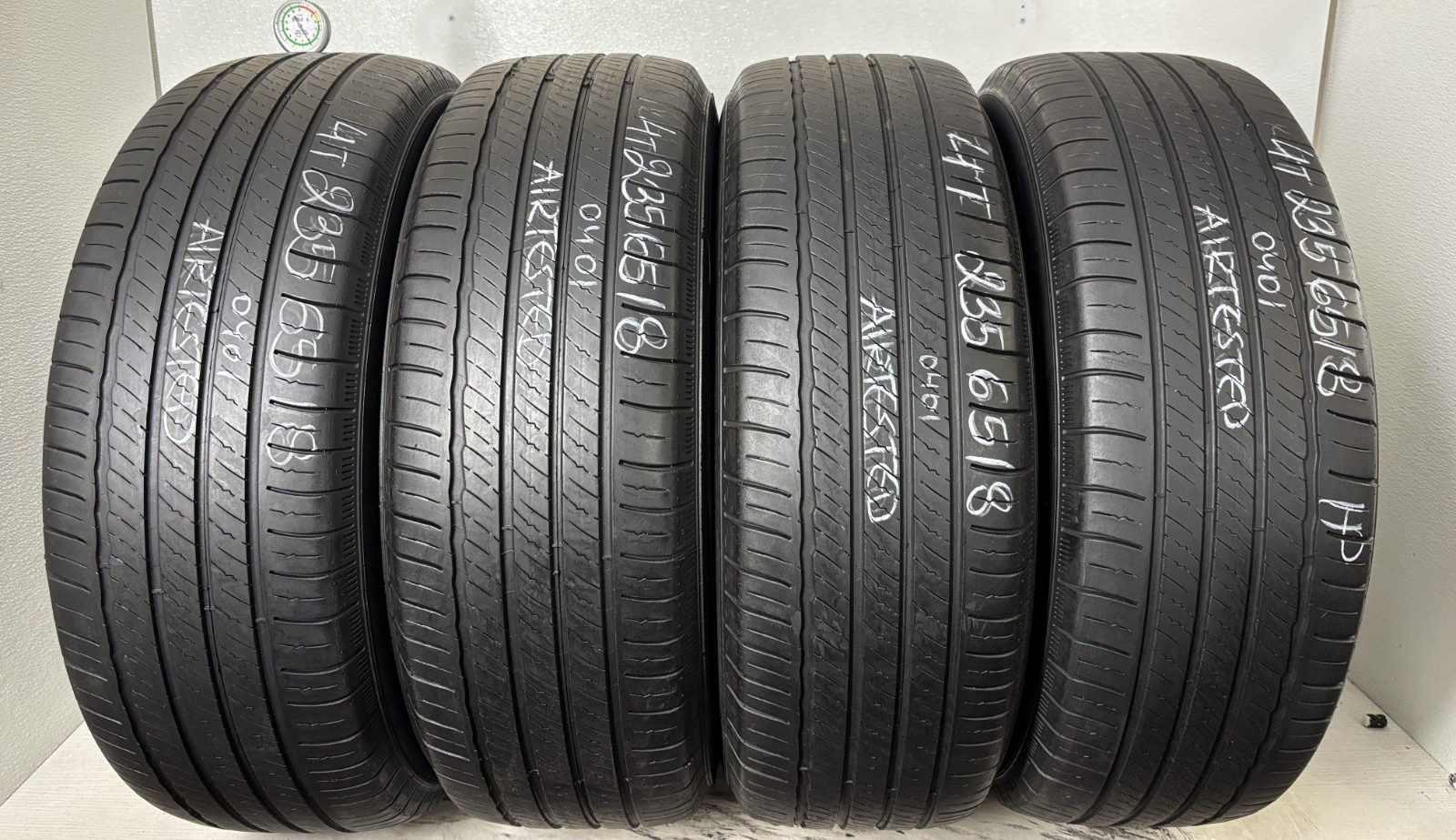 NO SHIPPING ONLY LOCAL PICK UP Set 4 Tires 235 65 18 Michelin Primacy Tour A/S