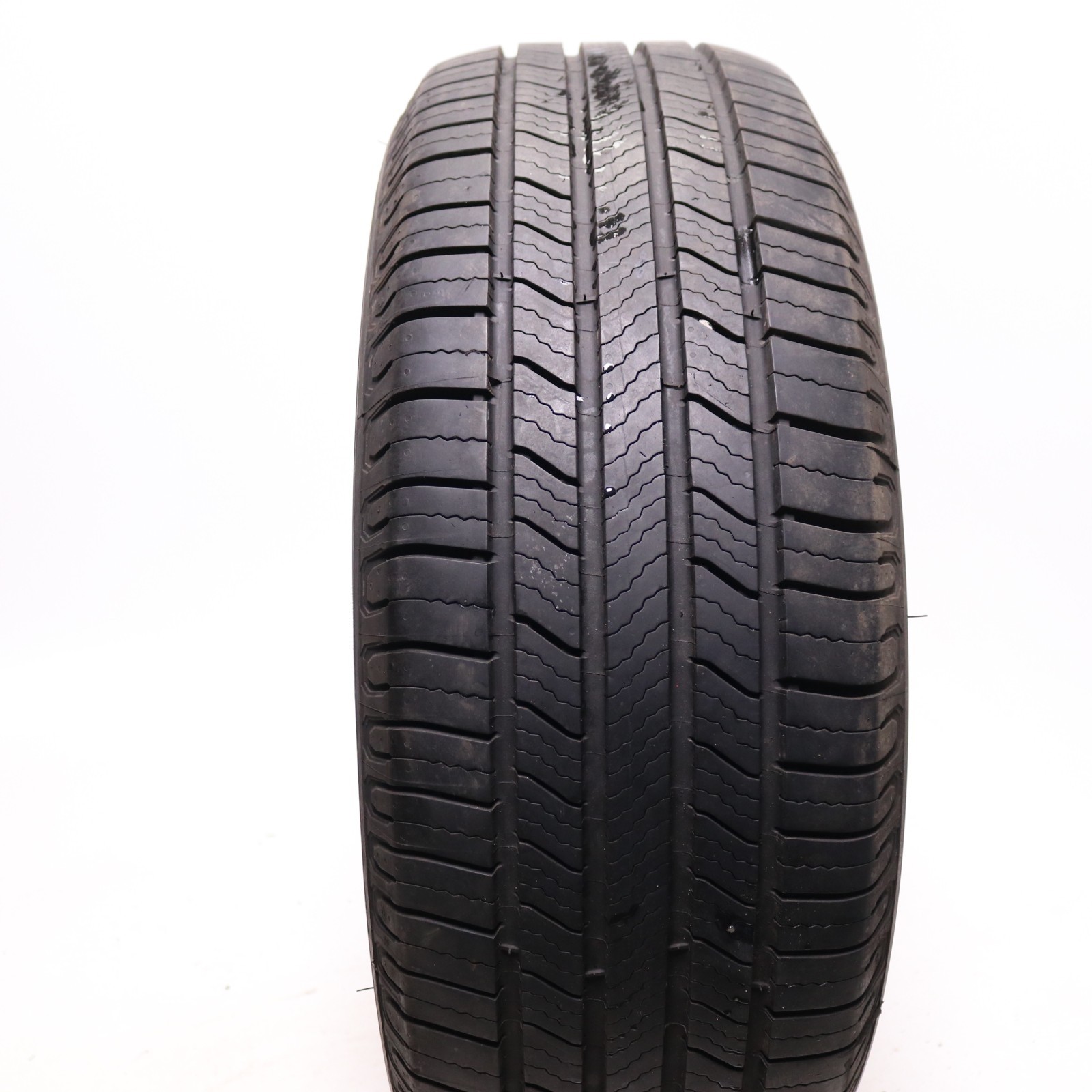 Set of 2 Used 245/60R18 Michelin Defender 2 – 105H – 9-10/32