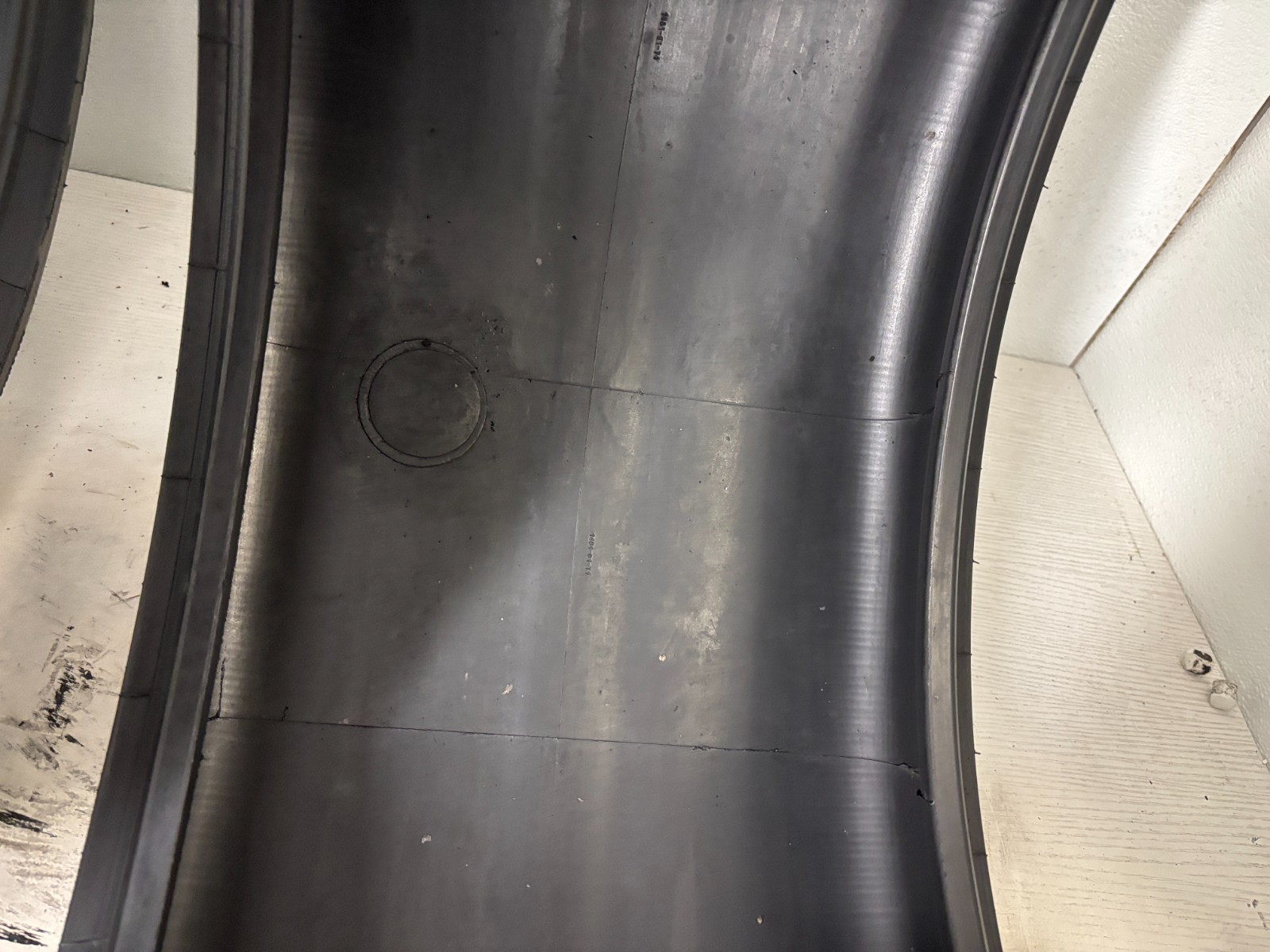 NO SHIPPING ONLY LOCAL PICK UP 2 Tires 325 35 22 Michelin Pilot Sport 4S MO1