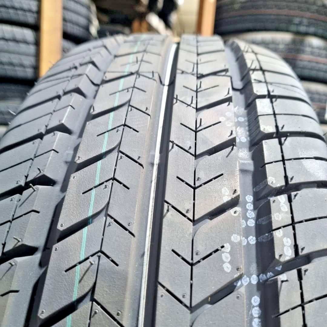 Atturo CV400 225/75R16 121/120R 10PR Commercial Van Tire 3197lb CAP.