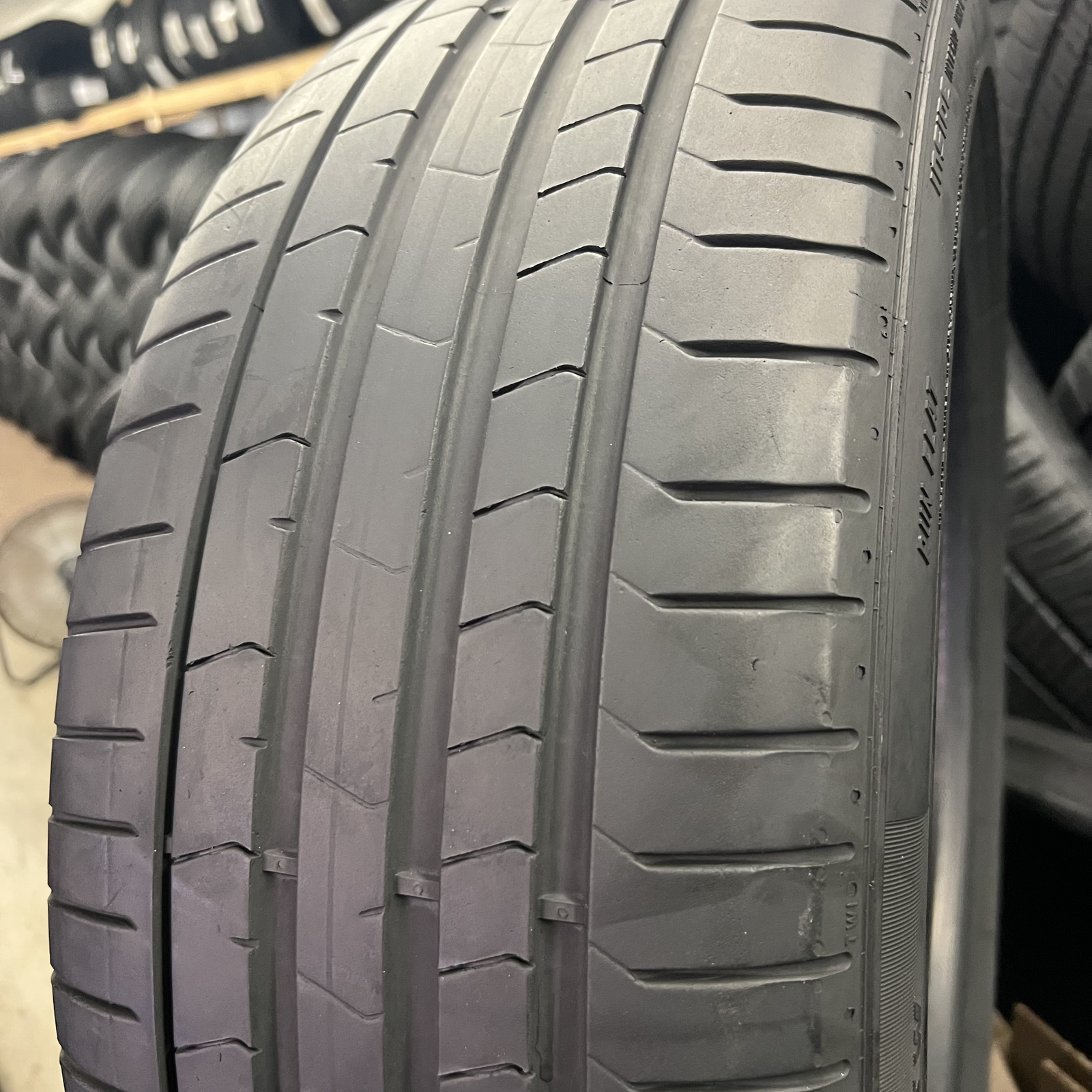 Set Of 2 Tires Pirelli P Zero PZ4 Run Flat BMW 225/45R19 96W DOT.0823 NO Patch