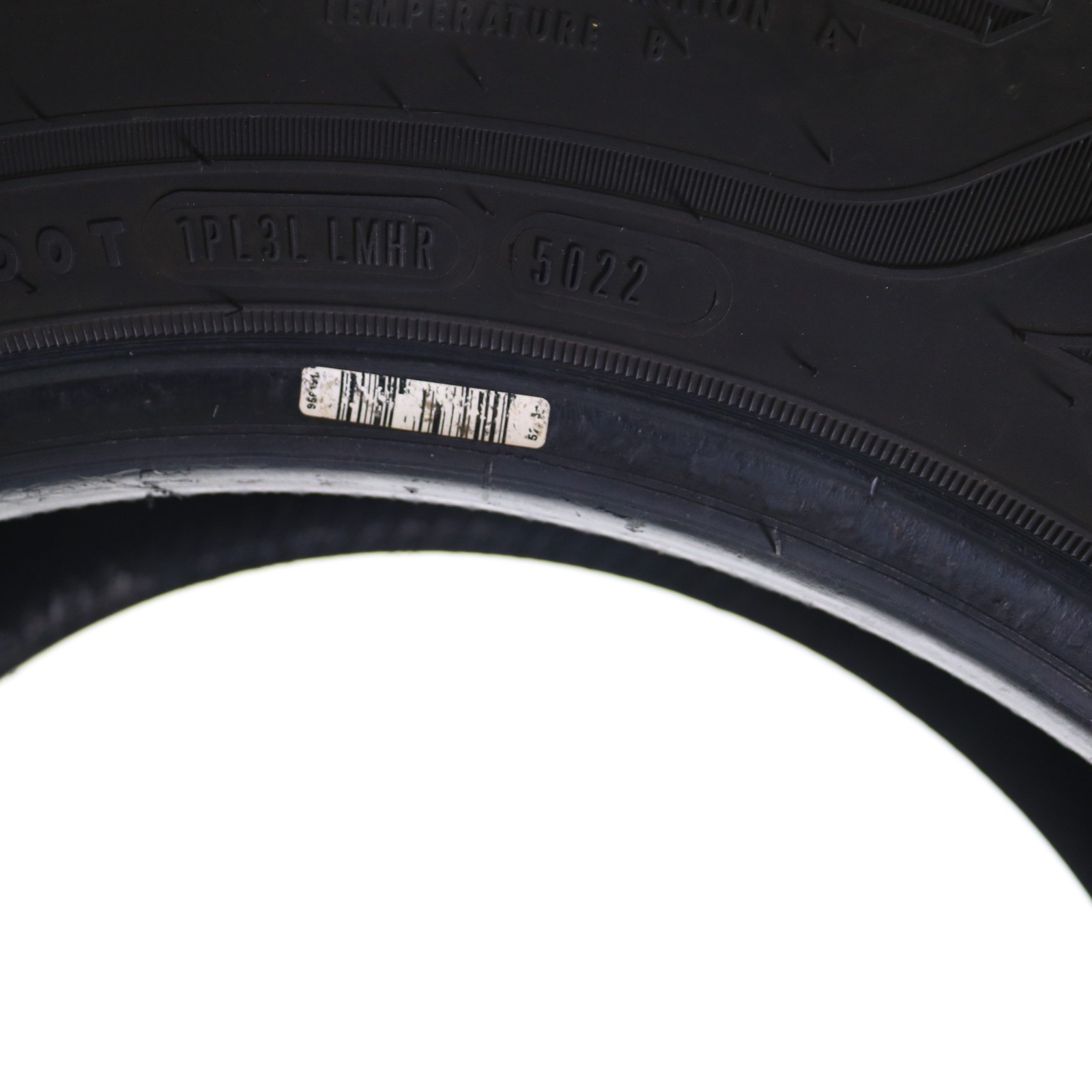 Set of 2 Used 235/55R18 Goodyear Assurance MaxLife – 100V – 9.5-10.5/32