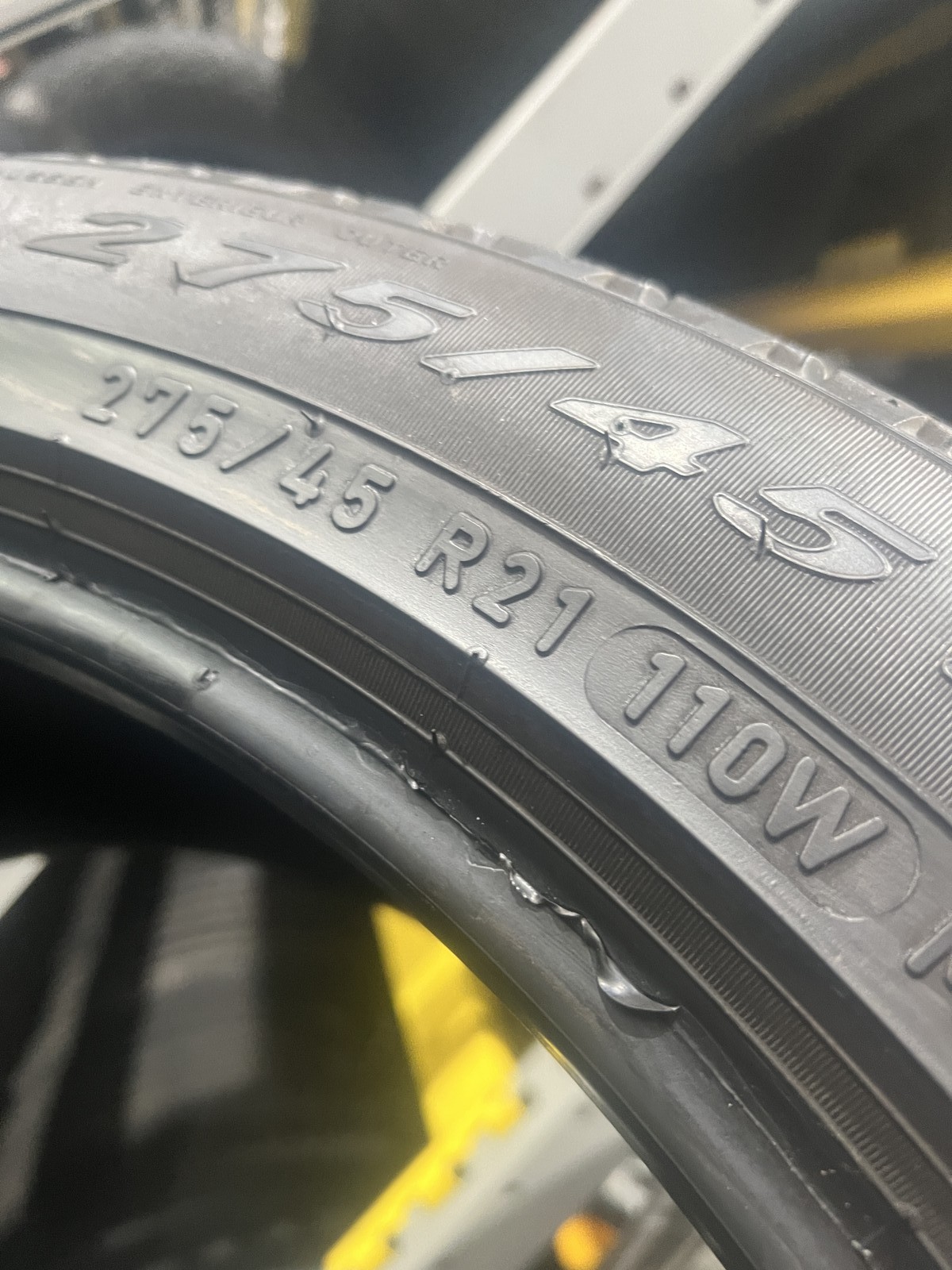 1 Tire Pirelli Scorpion Verde LR 275/45R21 110W DOT.0124 7.75/32