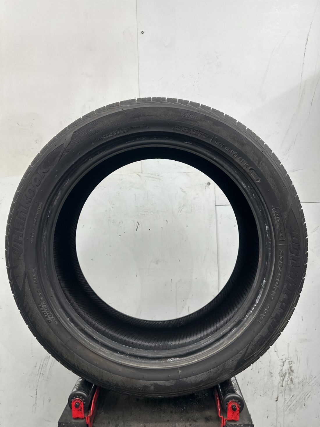 Used P235/50R19 Hankook DynaPro HP 2 99 V – 9/32