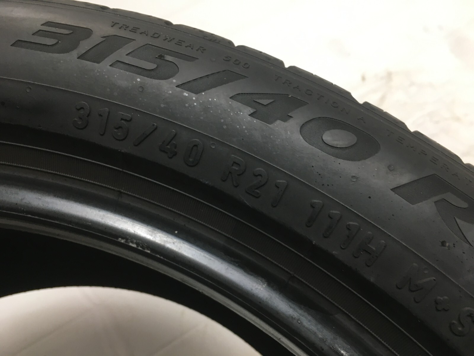 [1] Pirelli Scorpion Zero All Season P315/40R21 315 40 21 Tire 8.25-9.0/32