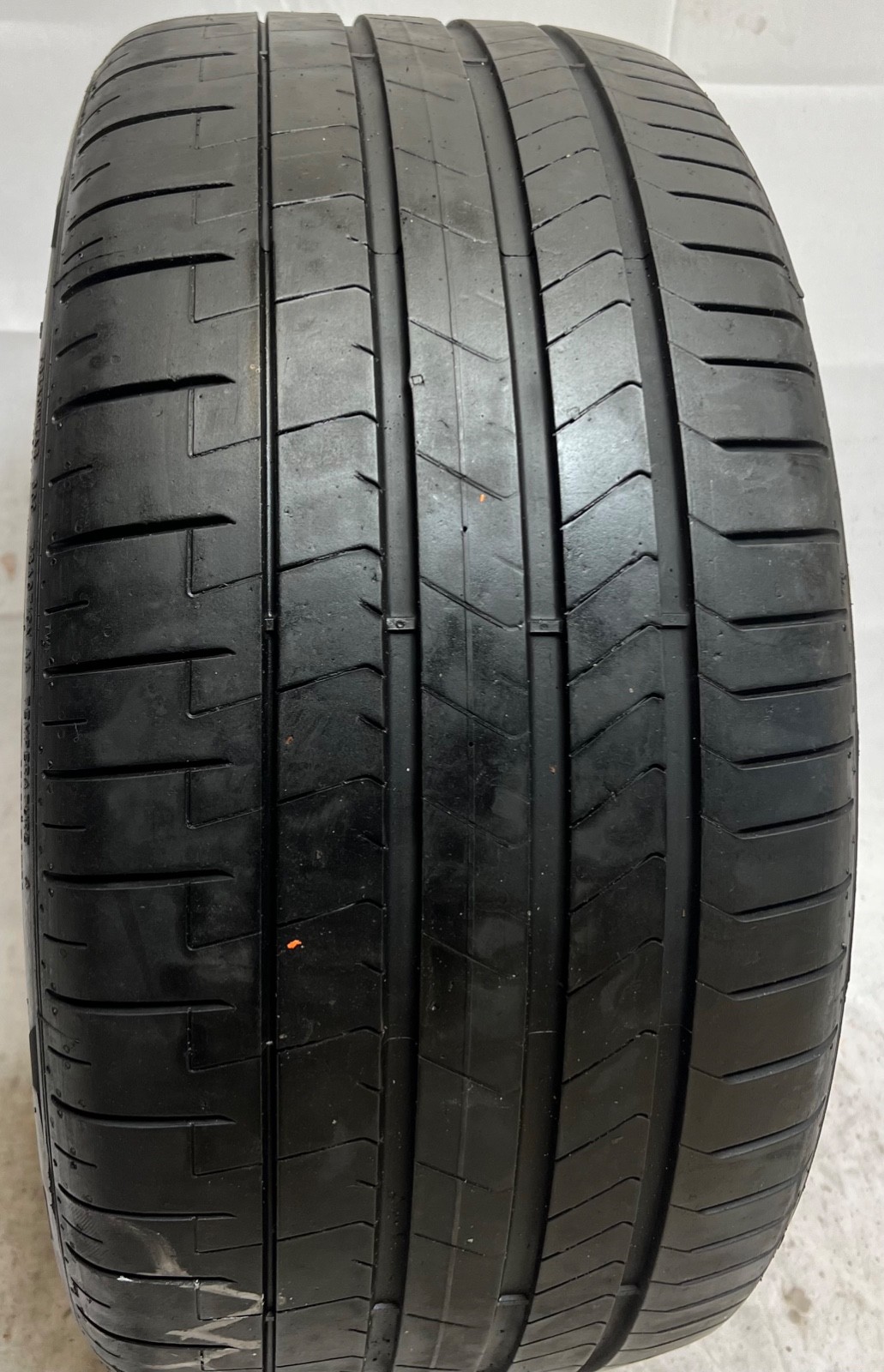 1 – NICE 285/35ZR20 XL (104Y) Pirelli P Zero PZ4 (*) BMW OEM – 1095