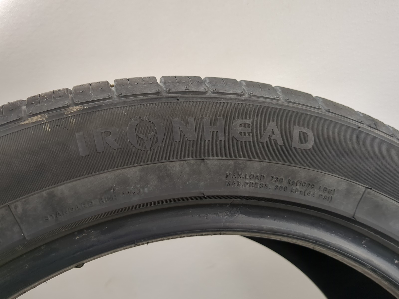 Used Tire 235/50R18 IRONHEAD REFLEX IHO1 97H – Tread Depth 9/32