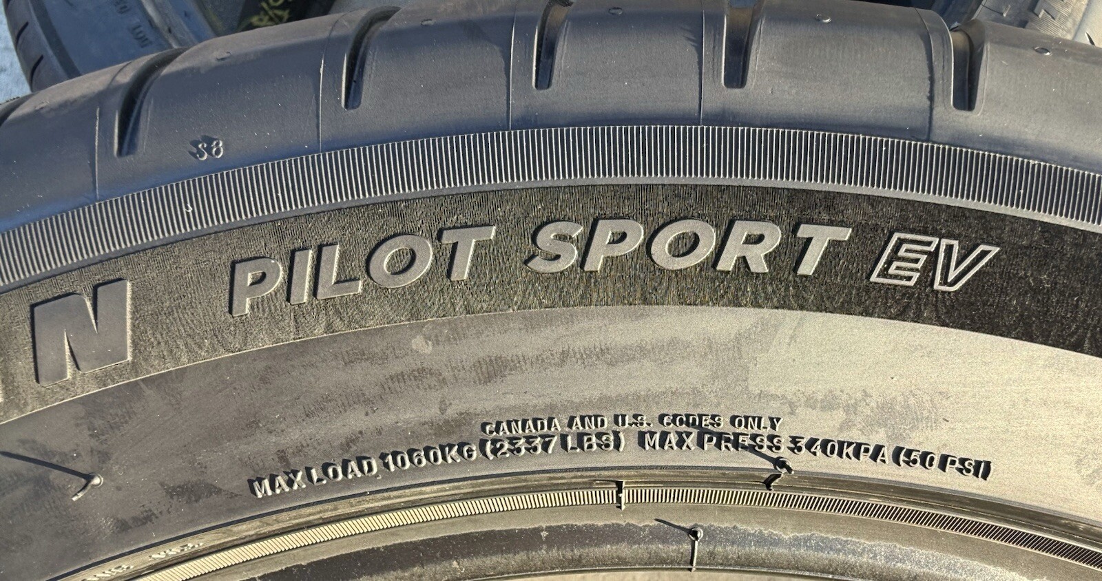 TWO BRAND NEW 265/45R20 110Y Michelin Pilot Sport EV Noise Cancelling Foam Tires