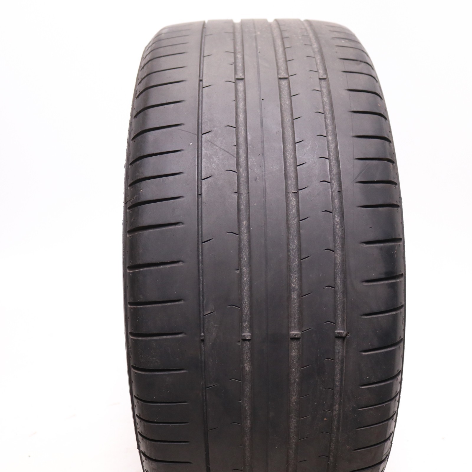 Set of 2 Used 255/35R19 Pirelli P Zero PZ4 MOE Run Flat – 96Y – 5-5.5/32