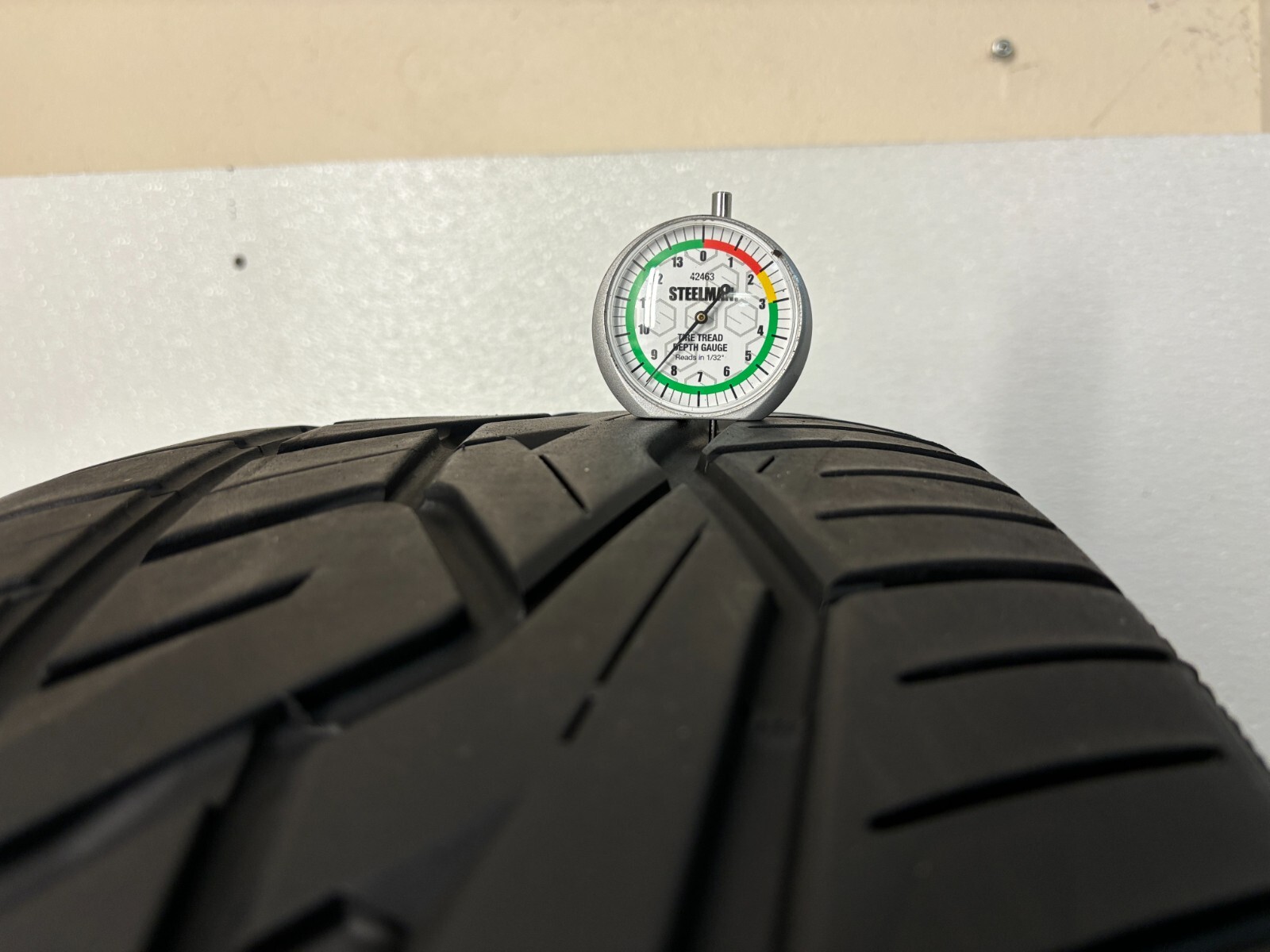 1 Tire 265 45 20 Nitto NT420V (8.00-8.50/32 Tread Left) NO REPAIRS 108V