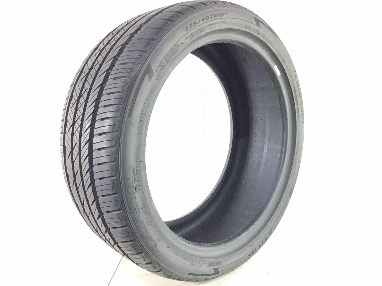 P225/40R18 Laufenn S Fit AS 92 W Used 9/32nds