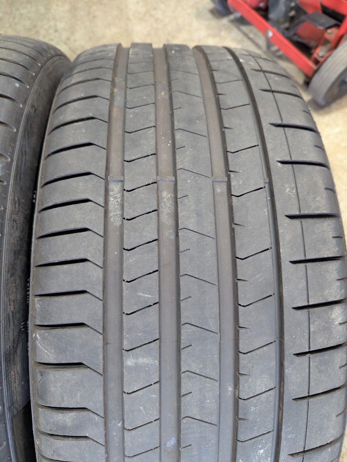 285/35ZR23 ( 107Y) PIRELLI PZERO PZ4 L PAIR OF TIRES