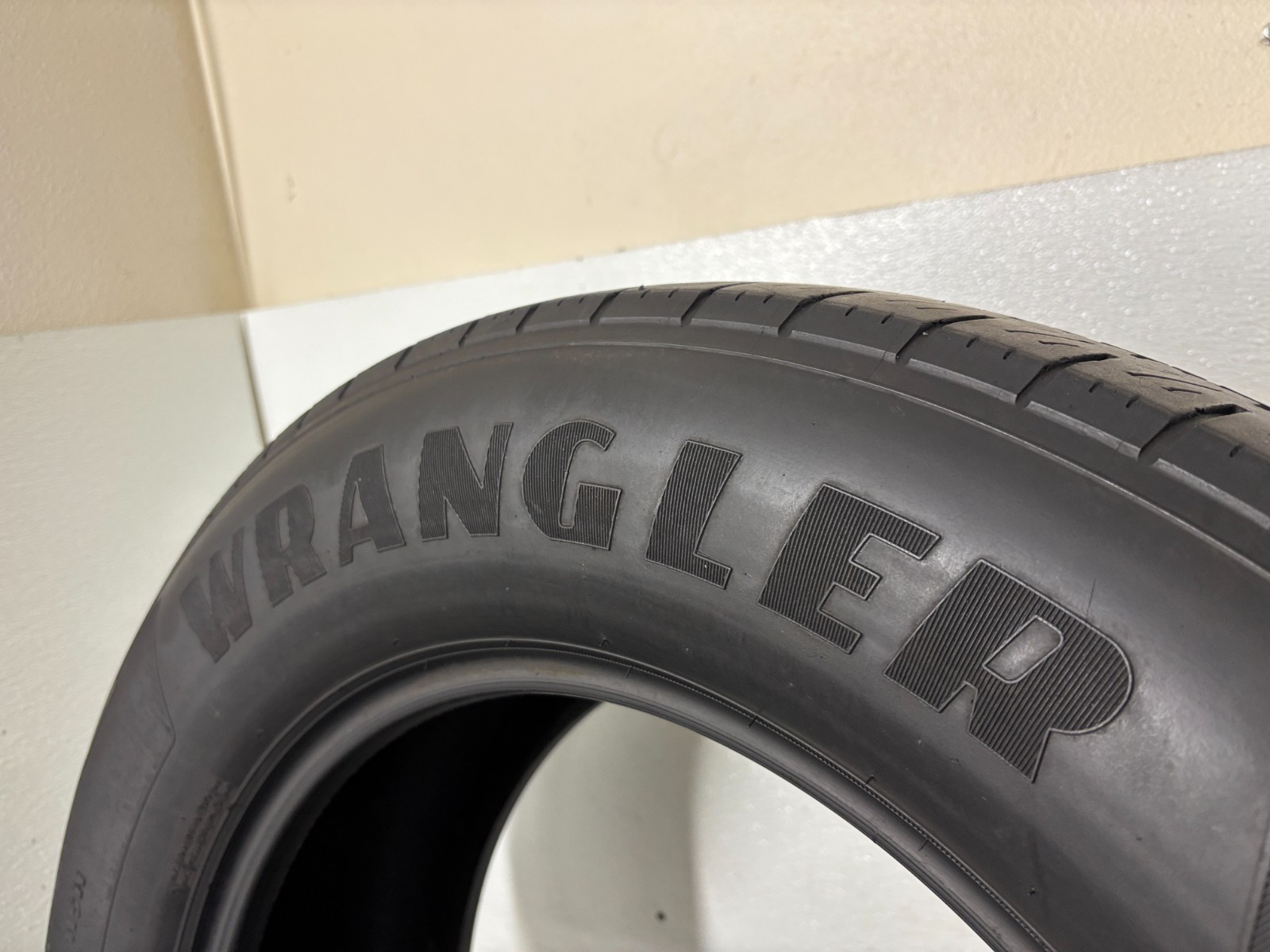NO SHIPPING ONLY LOCAL PICK UP Set 4 Tires 275 60 20 Goodyear Wrangler Territory