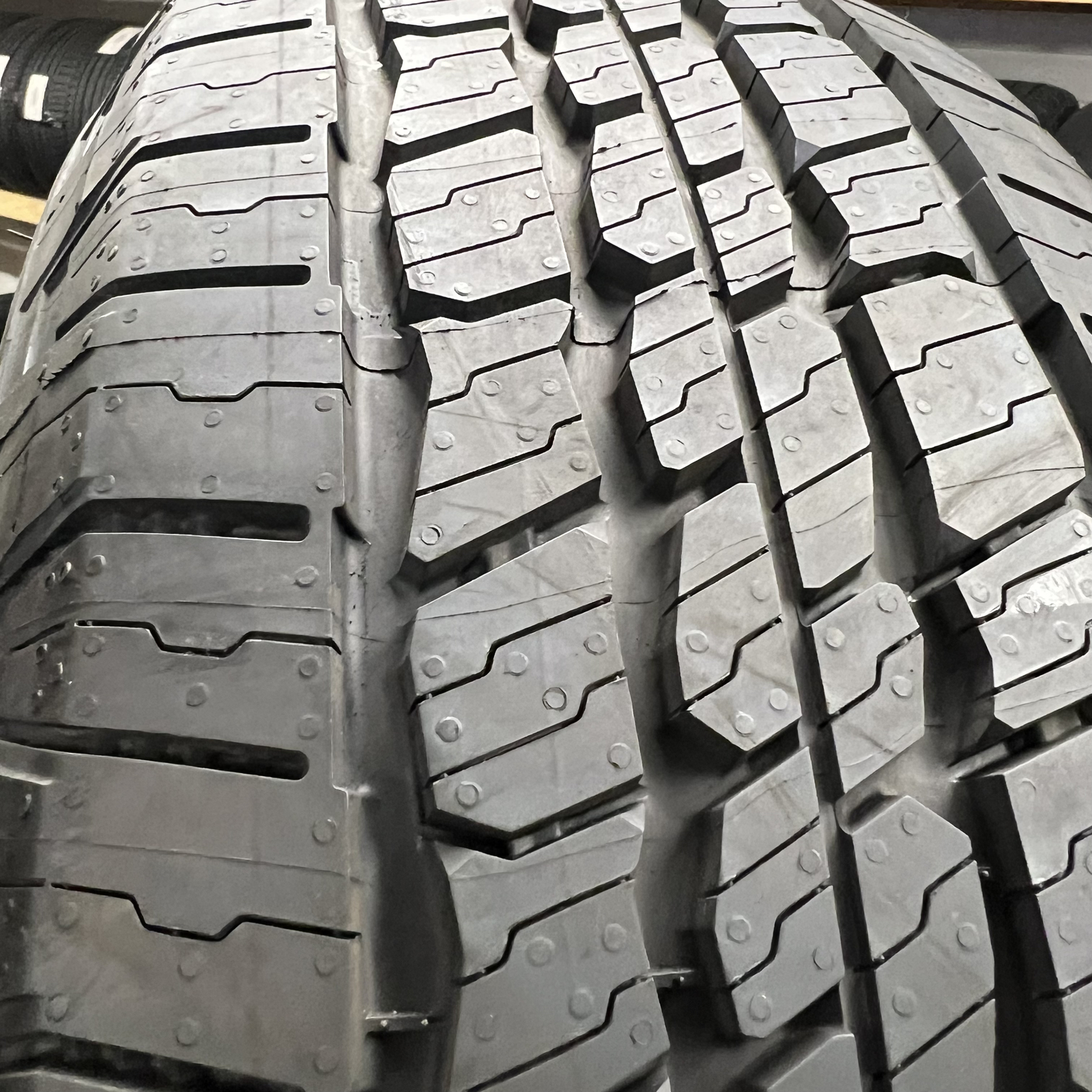 Set Of 2 Tires New Michelin LTX Trail 265/70R18 116S D.O.T.3923-4723 10/32 New