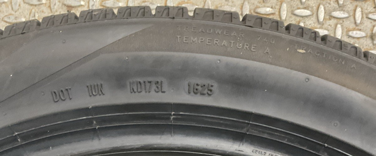 1- Used PIRELLI P7 ALL SEASON PLUS 3 245/45R20 99V SL BSW