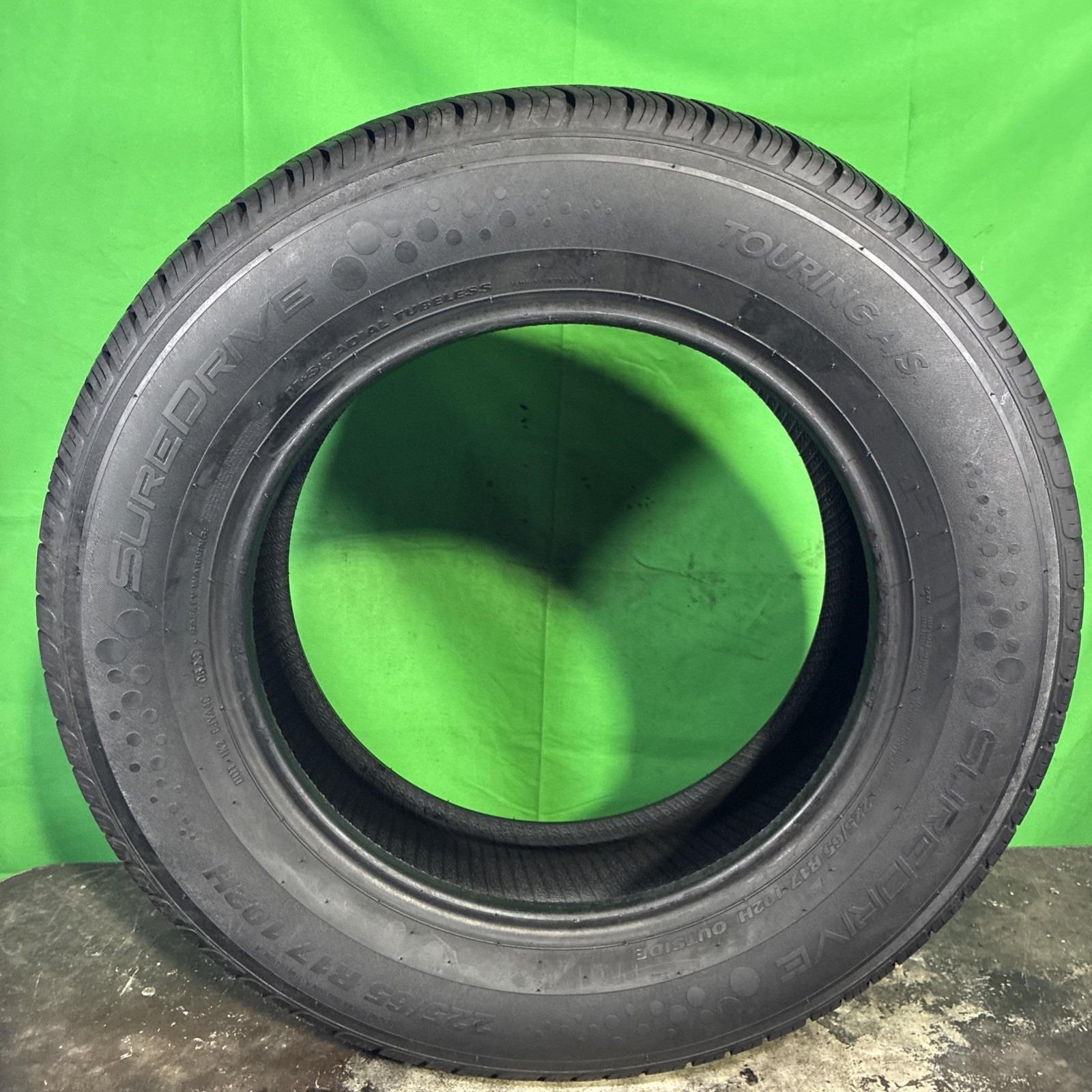 Single,Used-225/65R17 Suredrive Touring A/S 102H 9/32 DOT 0623