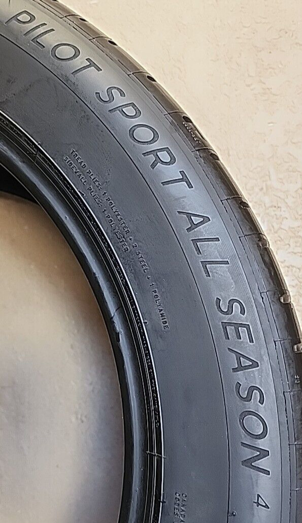 285/45ZR20 112Y Michelin Pilot Sport All Season 4 10/32 DOT 0124 2854520