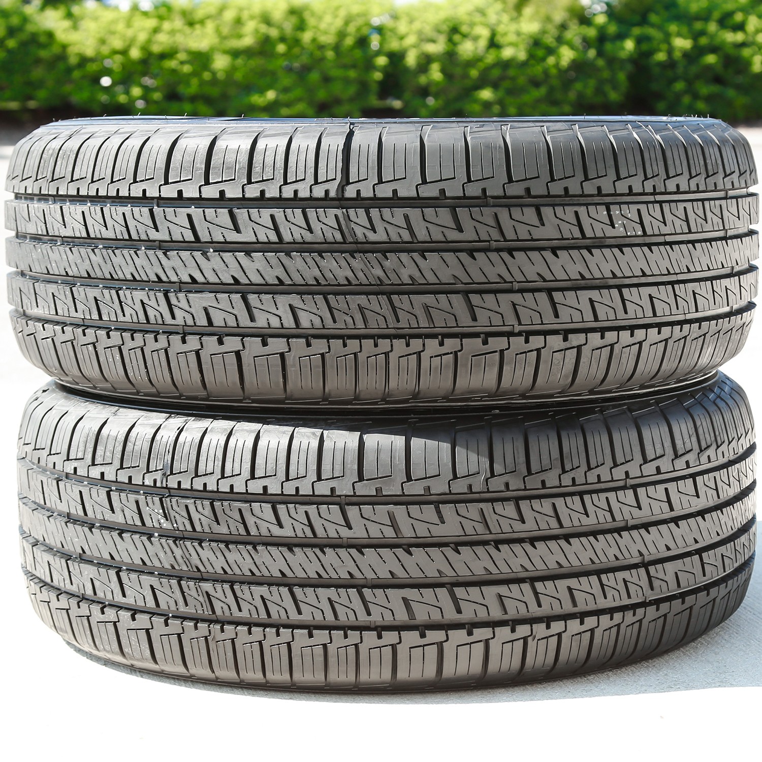Tire Goodyear Assurance MaxLife 235/40R19 96V XL AS All Season TakeOff