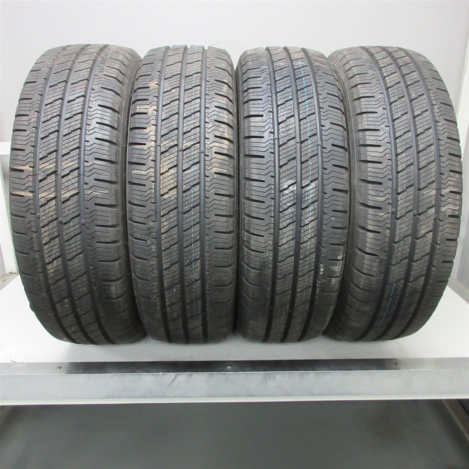 LT205/75R16C Hankook Dynapro HT 113R 10 ply Used Tire (12/32nd) (QTY 1)