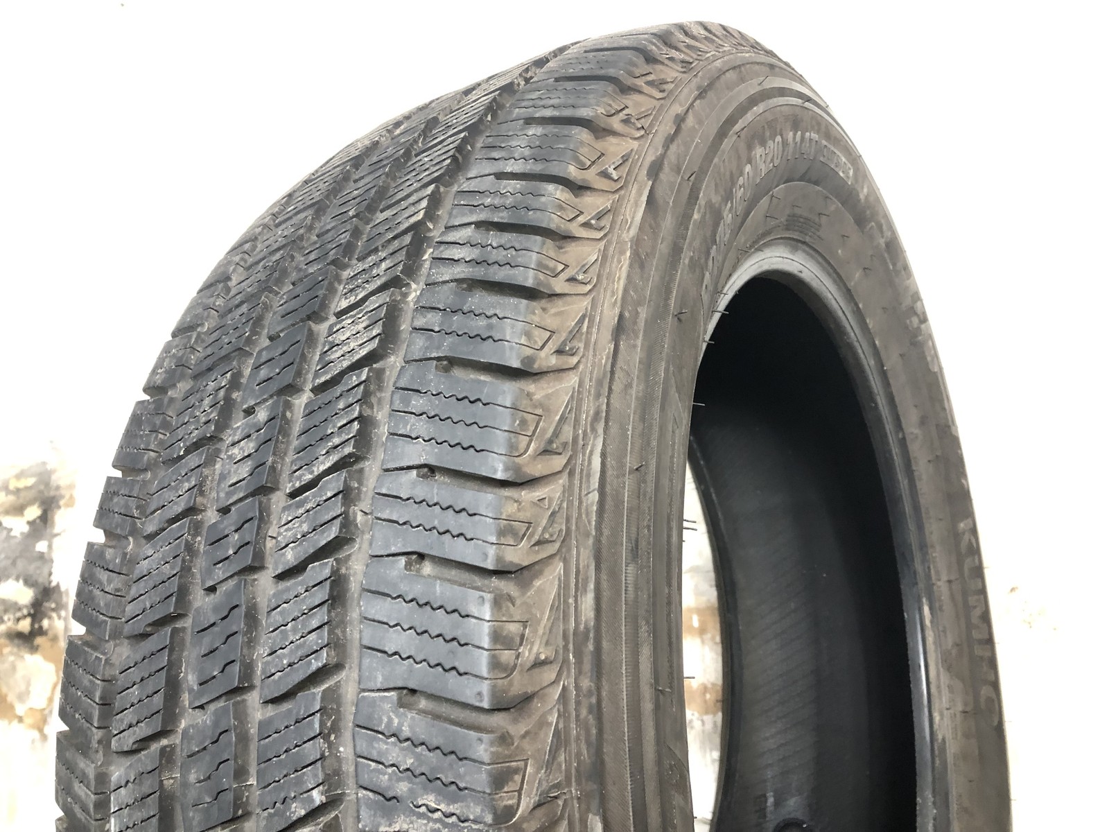 [1] Kumho Crugen HT55 P275/60R20 275 60 20 Tire 9.75/32