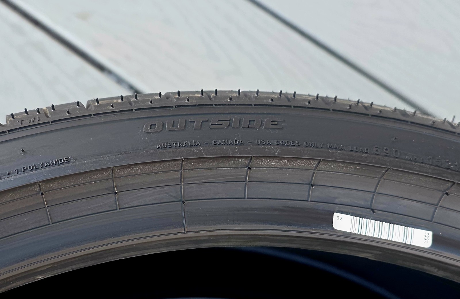 Pirelli P-ZERO PZ4 SPORT 255/30R22 95Y XL Ultra High Performance Tires 255 30 22