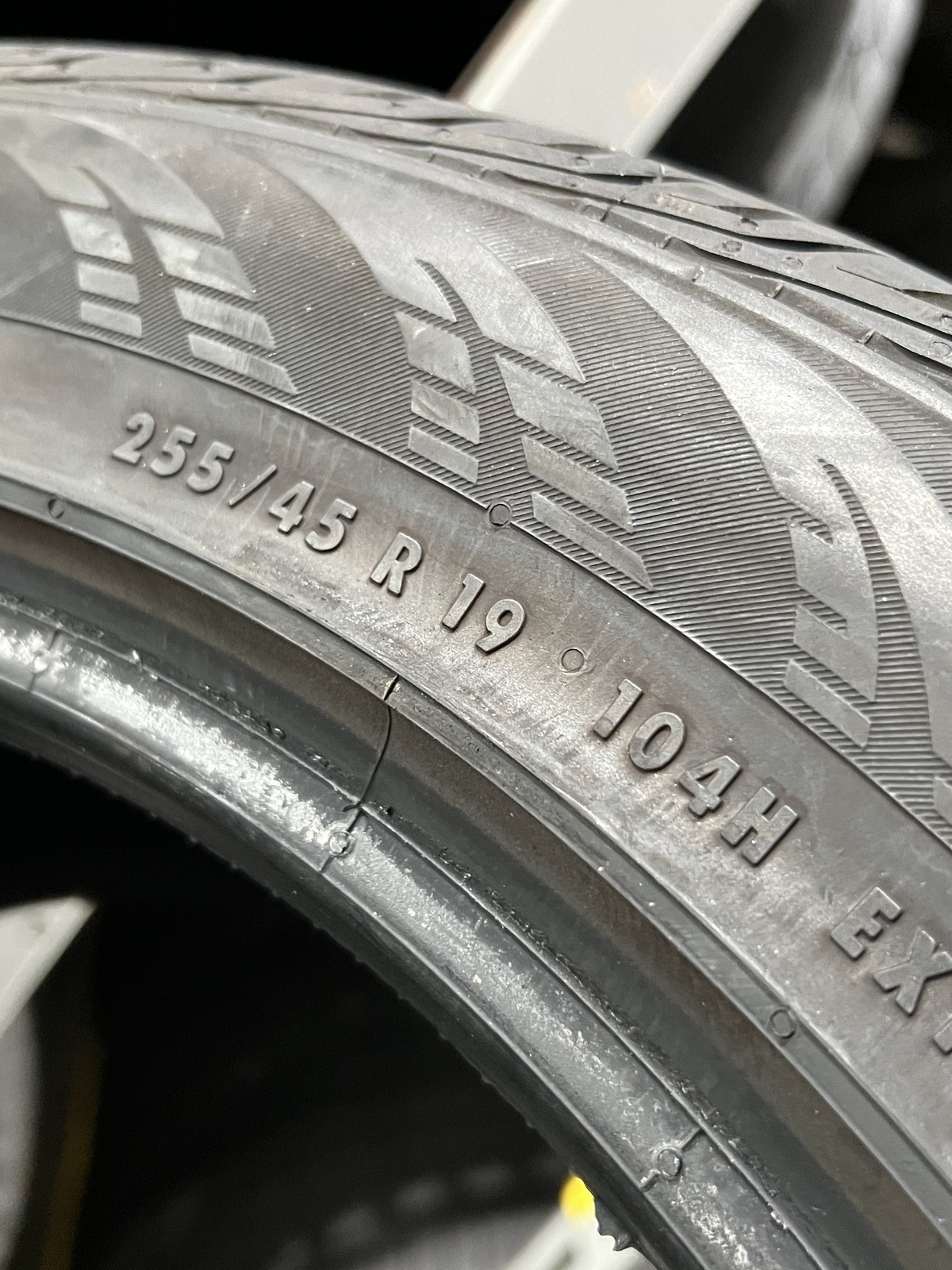 Set Of 2 Continental ContiProContact AO 255/45R19 104H DOT.3725 10/32 NO Patch