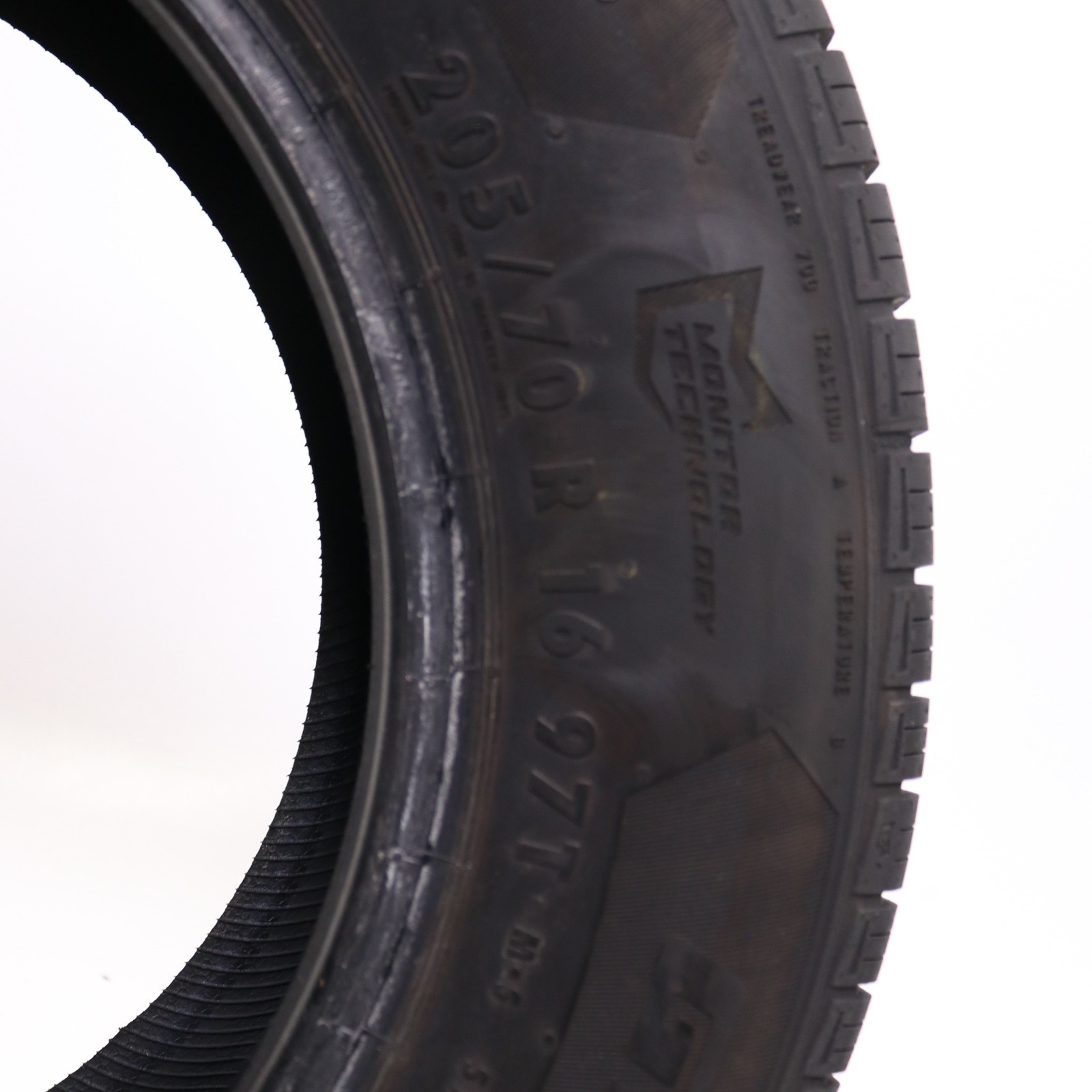 Set of 4 Used 205/70R16 General Altimax RT45 – 97T – 9-10/32
