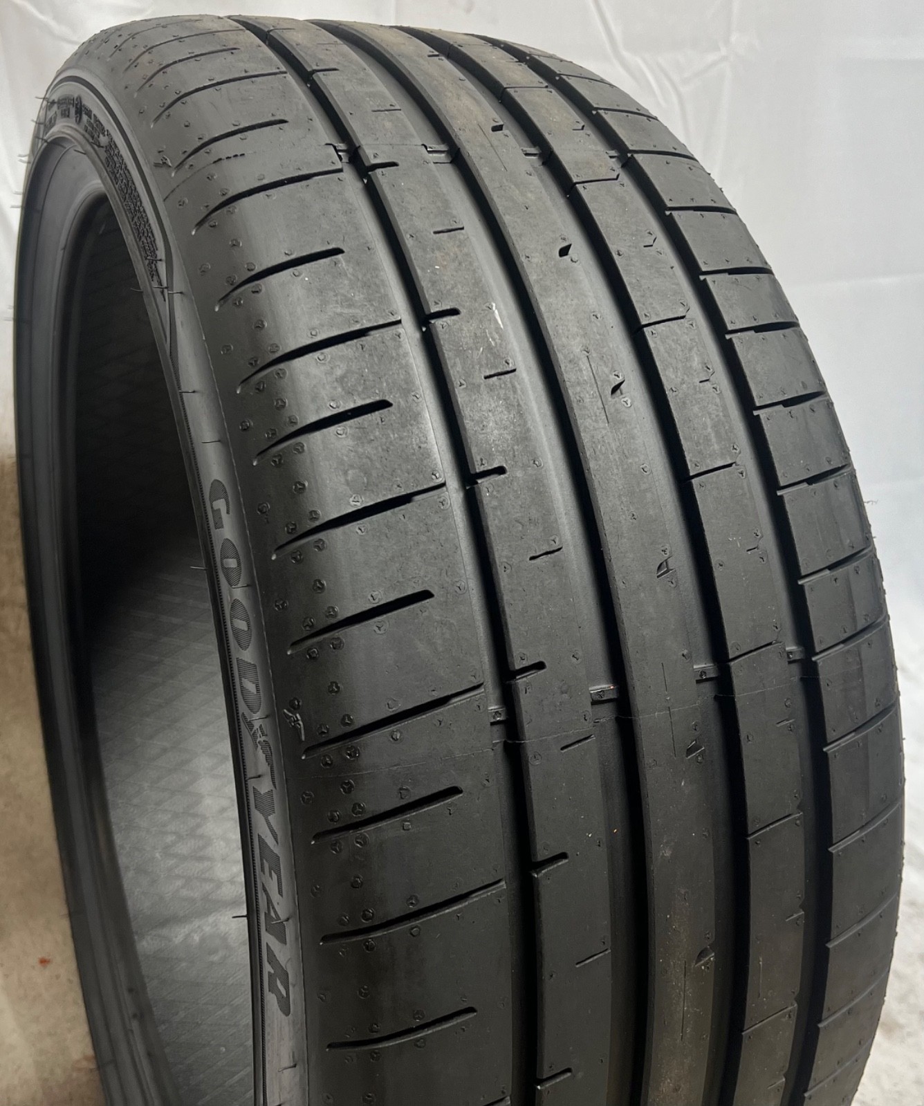 1 – Like NEW 245/35ZR20 XL (95Y) Goodyear Eagle F1 Asymmetric 3 (NA0) – 7060