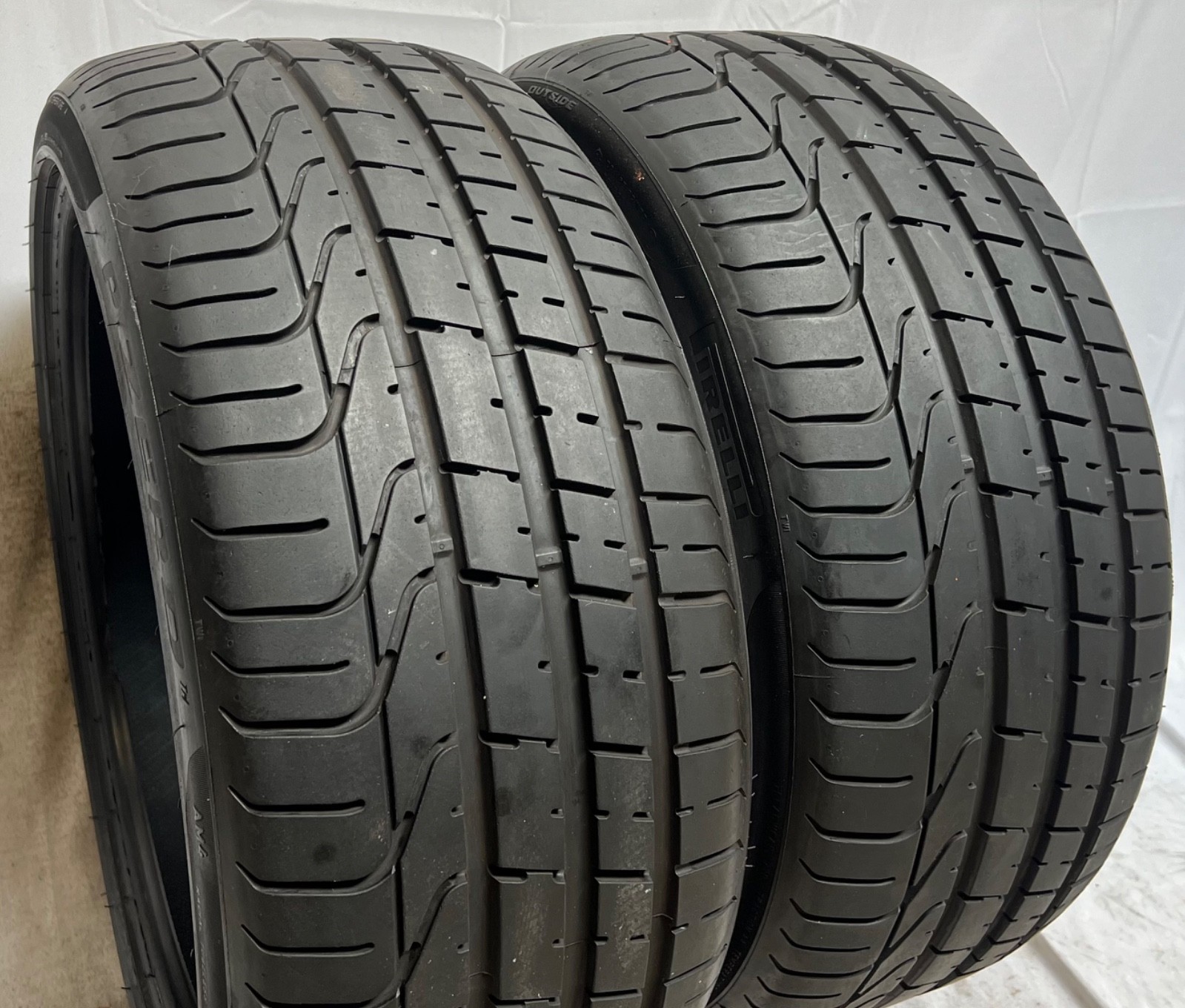 2 – TAKEOFF 255/35ZR20 XL (97Y) Pirelli P Zero (AM4) Aston – 7071 NO REPAIRS
