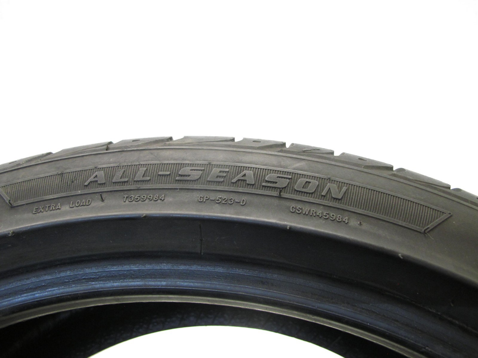 FIXED 7/32 USED GOODYEAR EAGLE SPORT 1 TIRE ALL SEASON 255/35/R19 96W DOT 0121 1