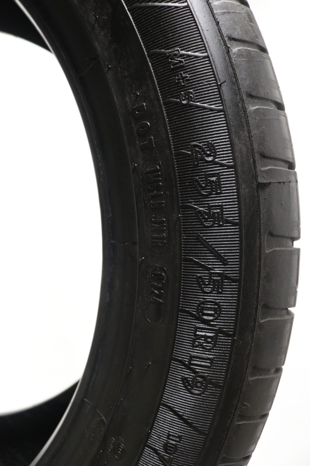 Set of 2 Used 255/50R19 Goodyear Eagle LS-2 Run Flat – 107H – 8.5-9.5/32