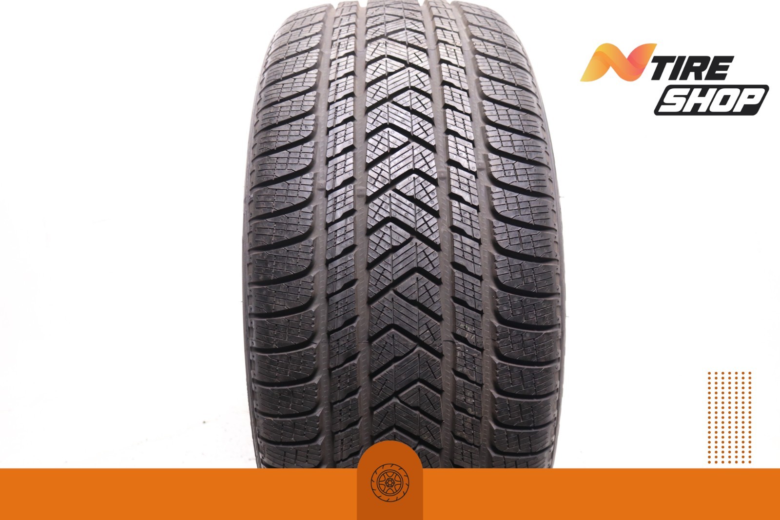 New 275/40R21 Pirelli Scorpion Winter – 107V – 10/32
