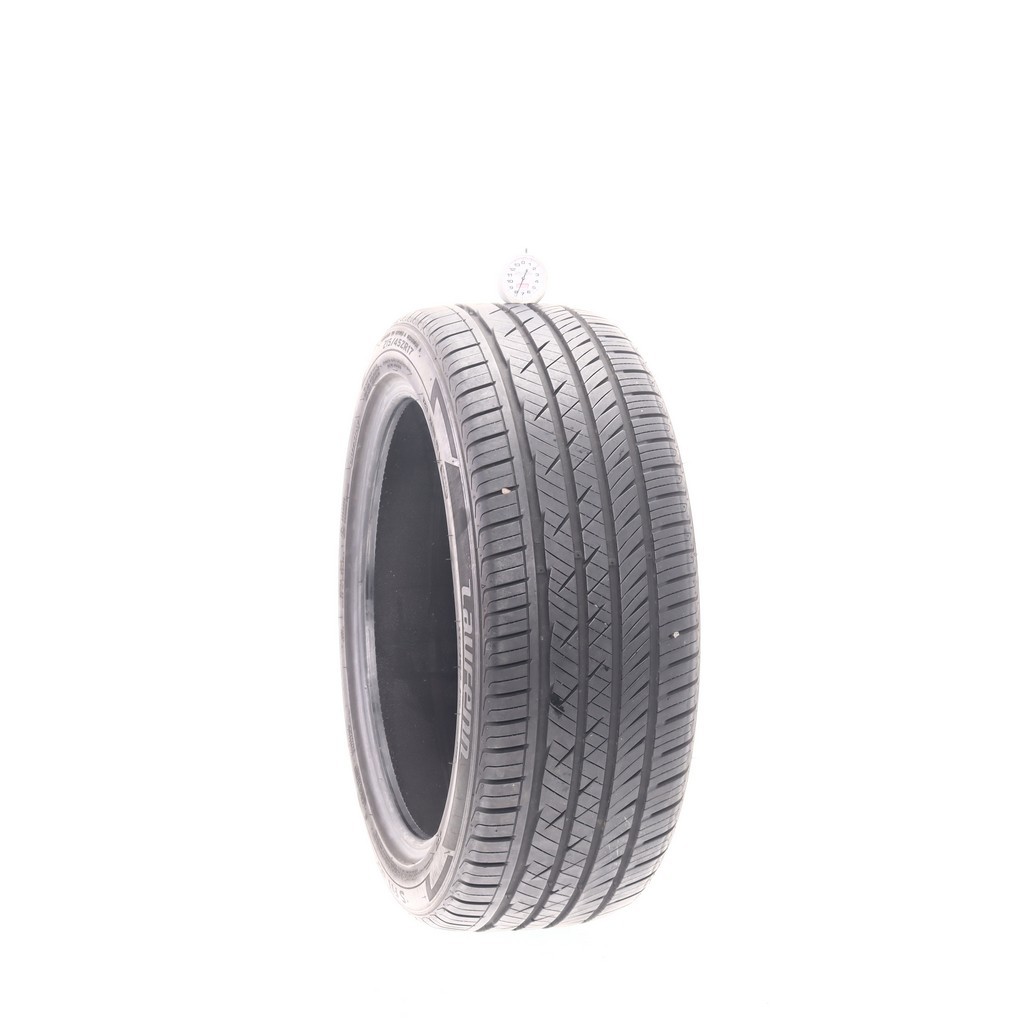 Set of (2) Used 215/45ZR17 Laufenn S Fit AS 91W – 7.5/32