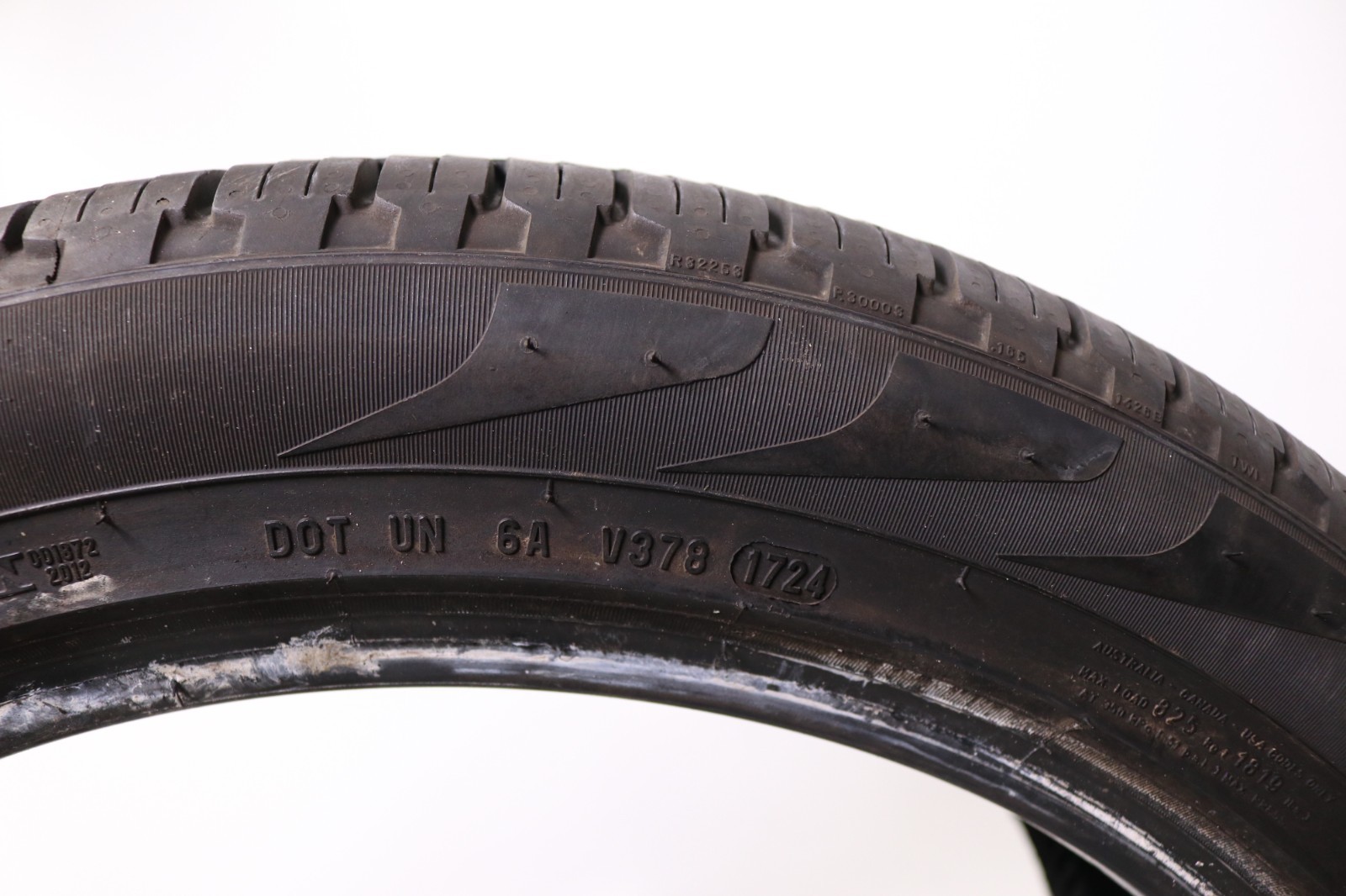 Set of 2 Used 255/45R20 Pirelli Scorpion Verde AO – 101H – 8.5-9.5/32