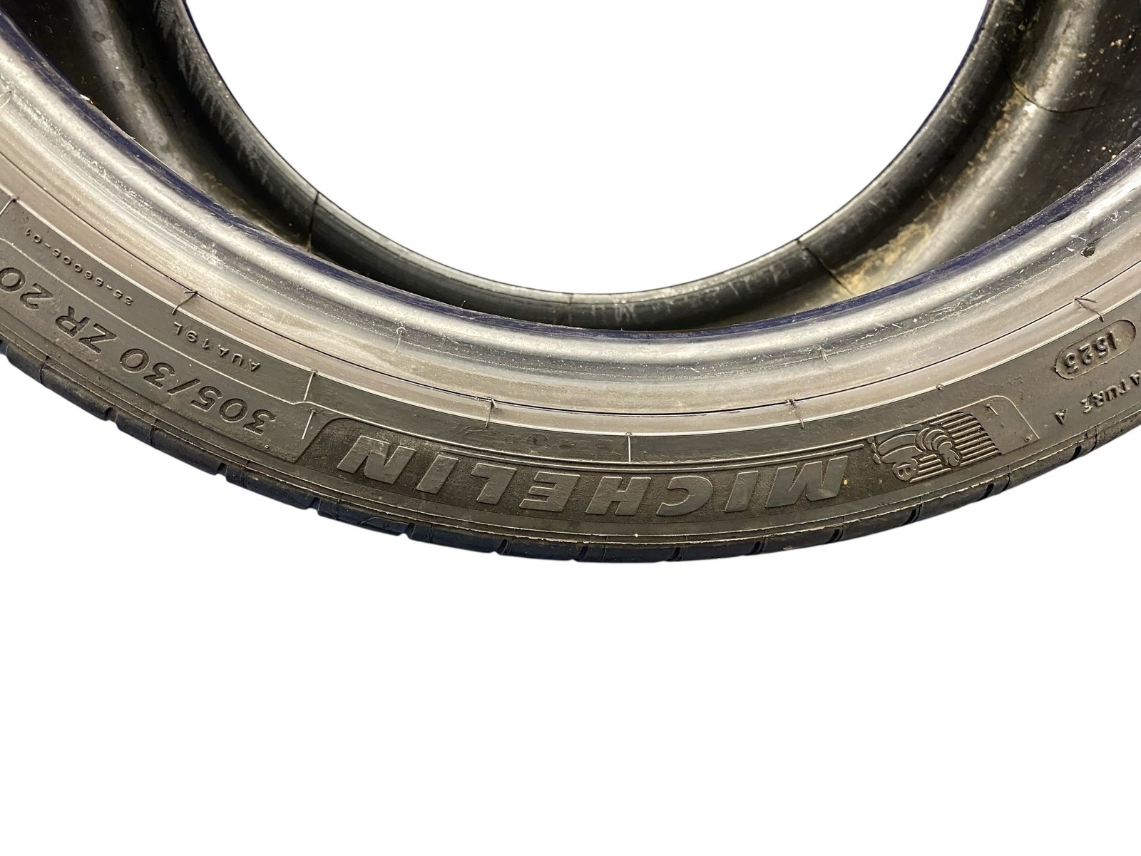 305/30ZR20 MICHELIN PILOT SPORT 4S 4.5-6/32NDS DATECODE 1523 *UNEVEN TREAD WEAR*