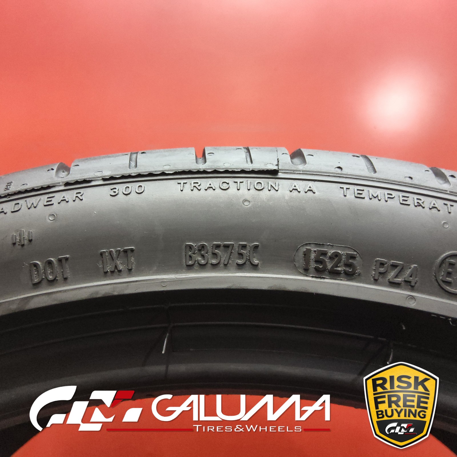 1 (One) Tire LikeNEW Pirelli P-Zero (PZ4) ★ XL 275/35ZR19 275/35/19 100Y #94296