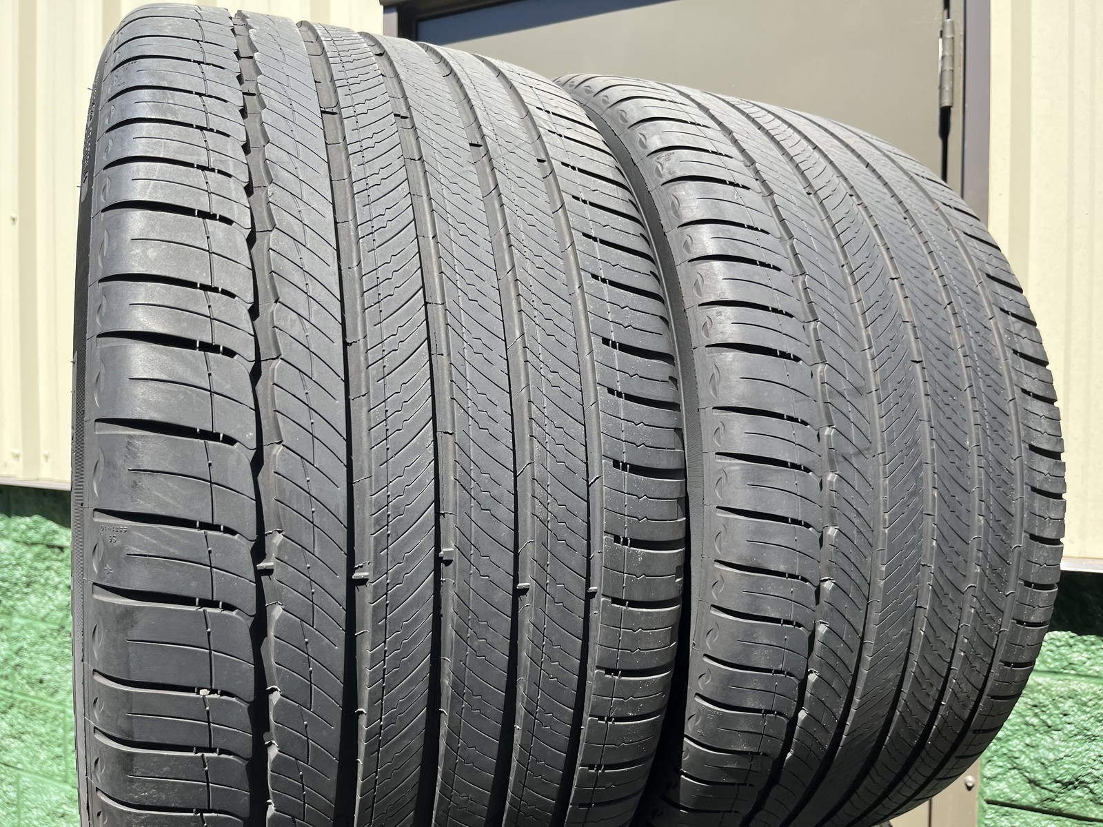 Set Of 2 Michelin Primacy Tour A/S MO 315/40R21 111H DOT.1323 7/32 NO Patch