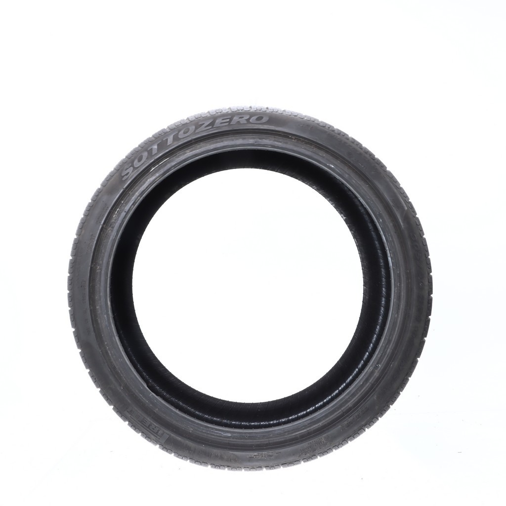 Used 305/30R21 Pirelli Winter 270 Sottozero Serie II A7A 104W – 4.5/32