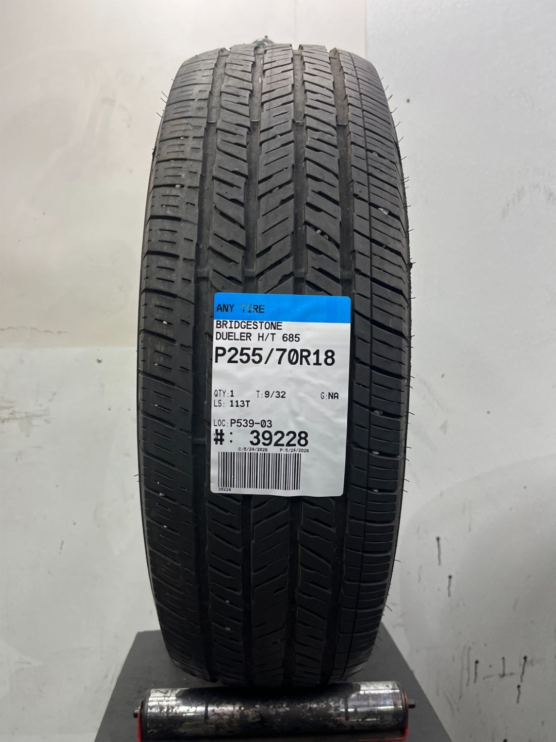 1 Used P255/70R18 Bridgestone Dueler H/T 685 113 T – 9/32