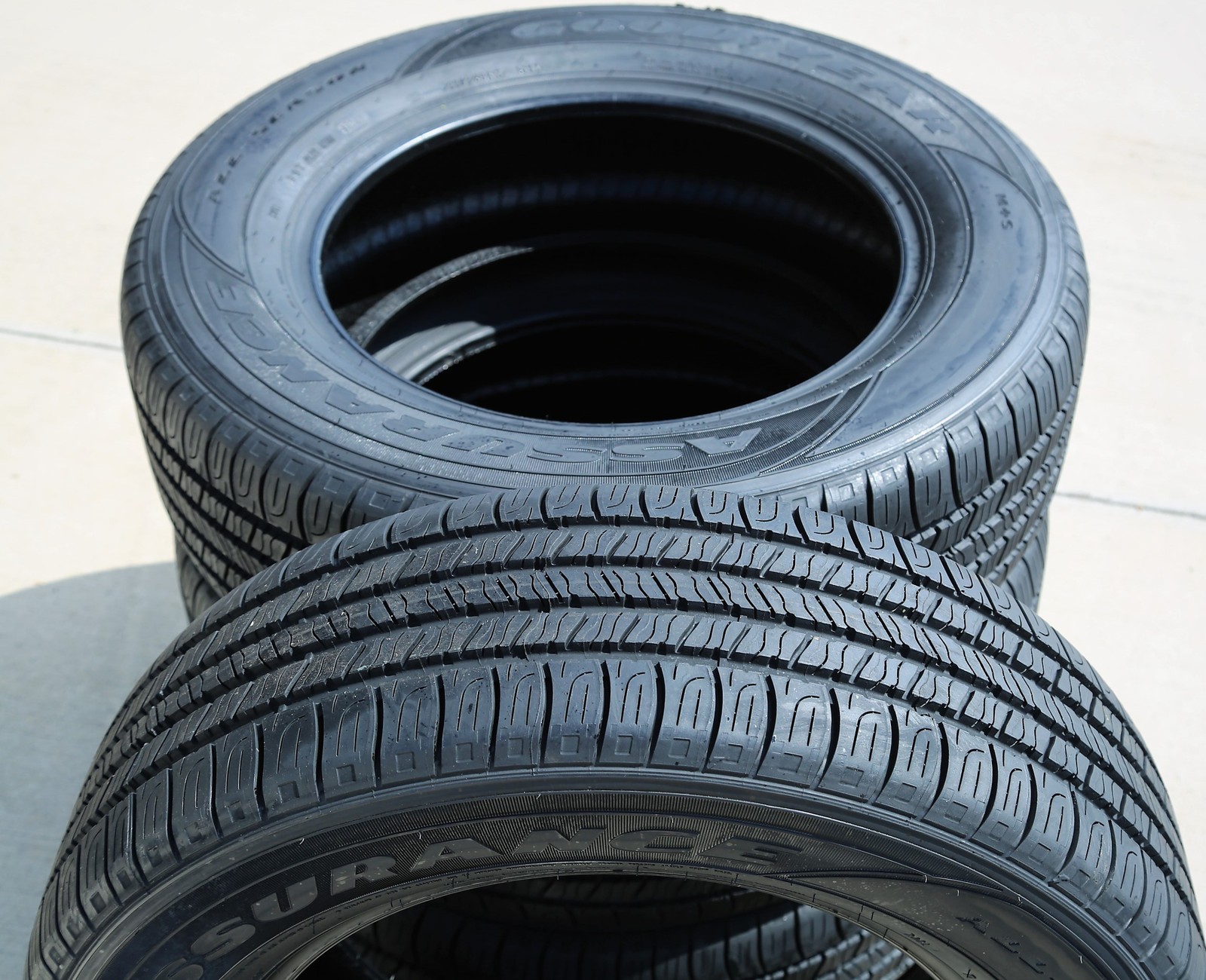 Tire Goodyear Assurance All-Season 235/45R18 94V AS A/S TakeOff