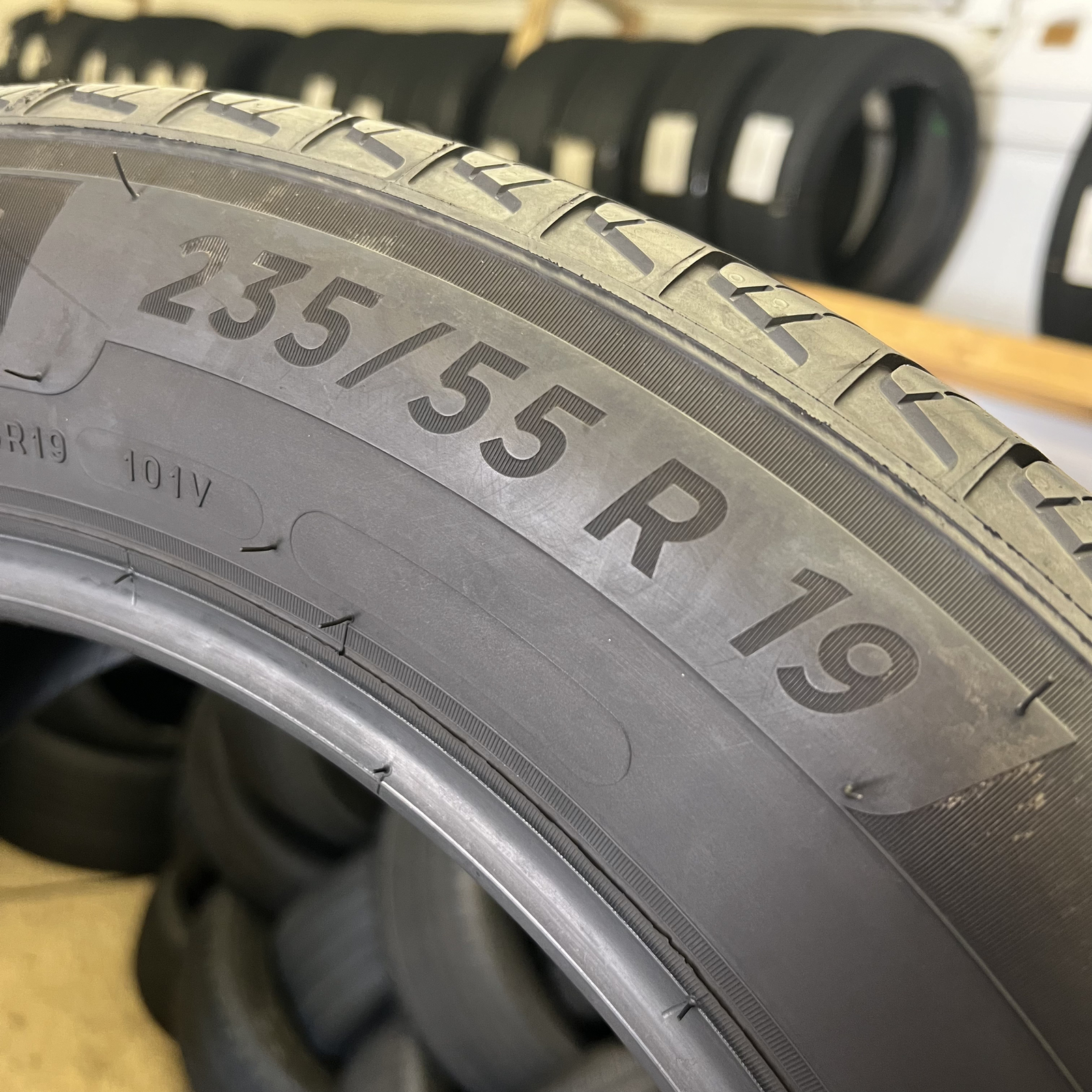 1 Tire LikeNEW Michelin Primacy A/S 235/55R19 235/55/19 101V