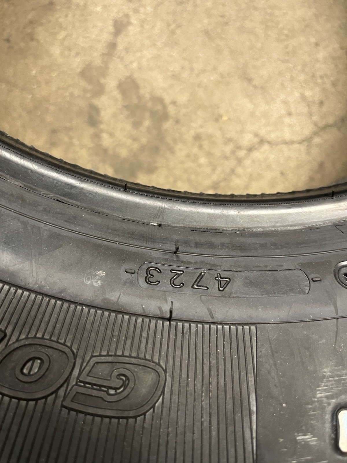 1 Yokohama Geolandar H/T G056 LT285/75R16 10-Ply 126 S Tire 2857516 285 75 16