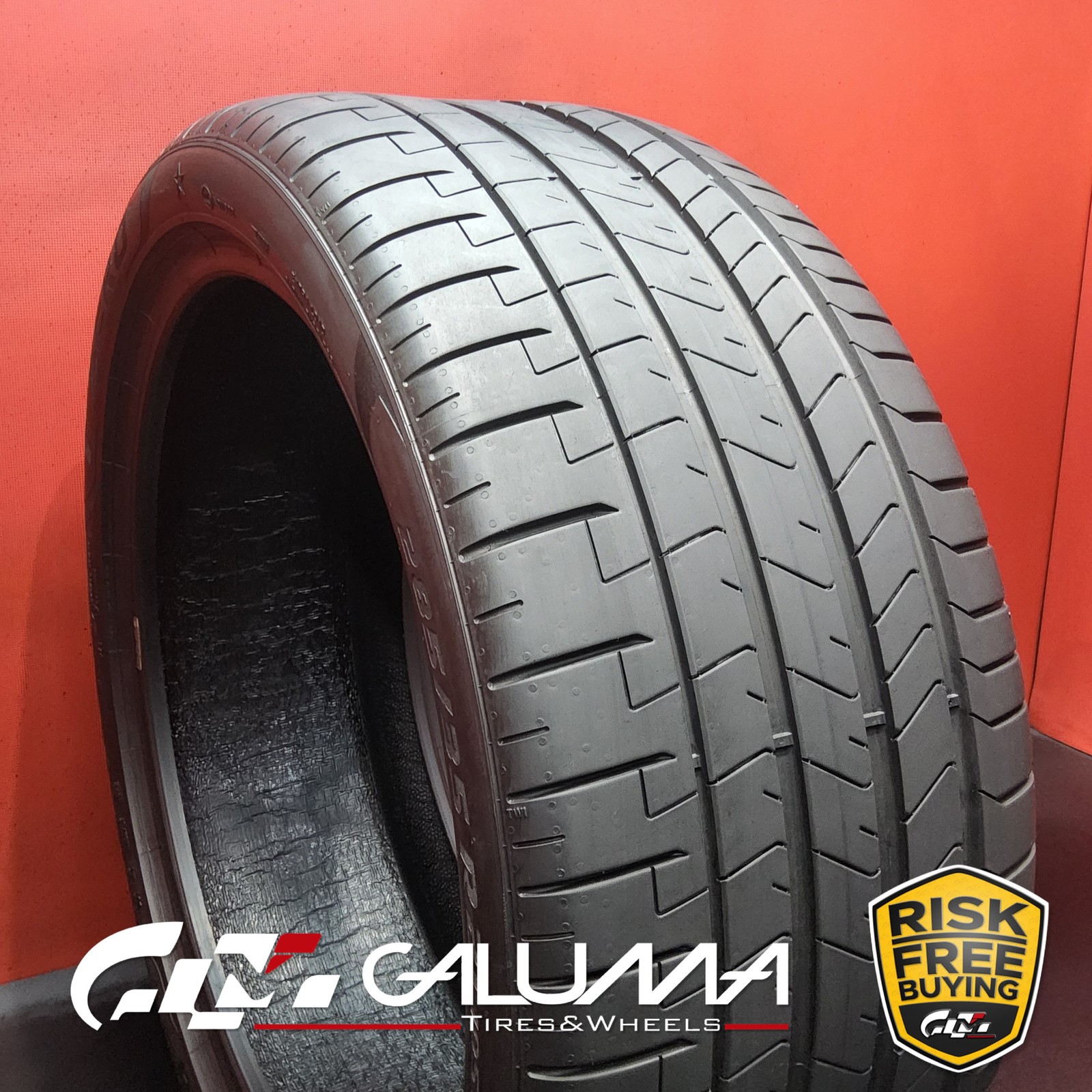 1 (One) Tire LikeNEW Pirelli P Zero PZ4 ★ XL 285/35R21 285/35/21 No Patch #91397